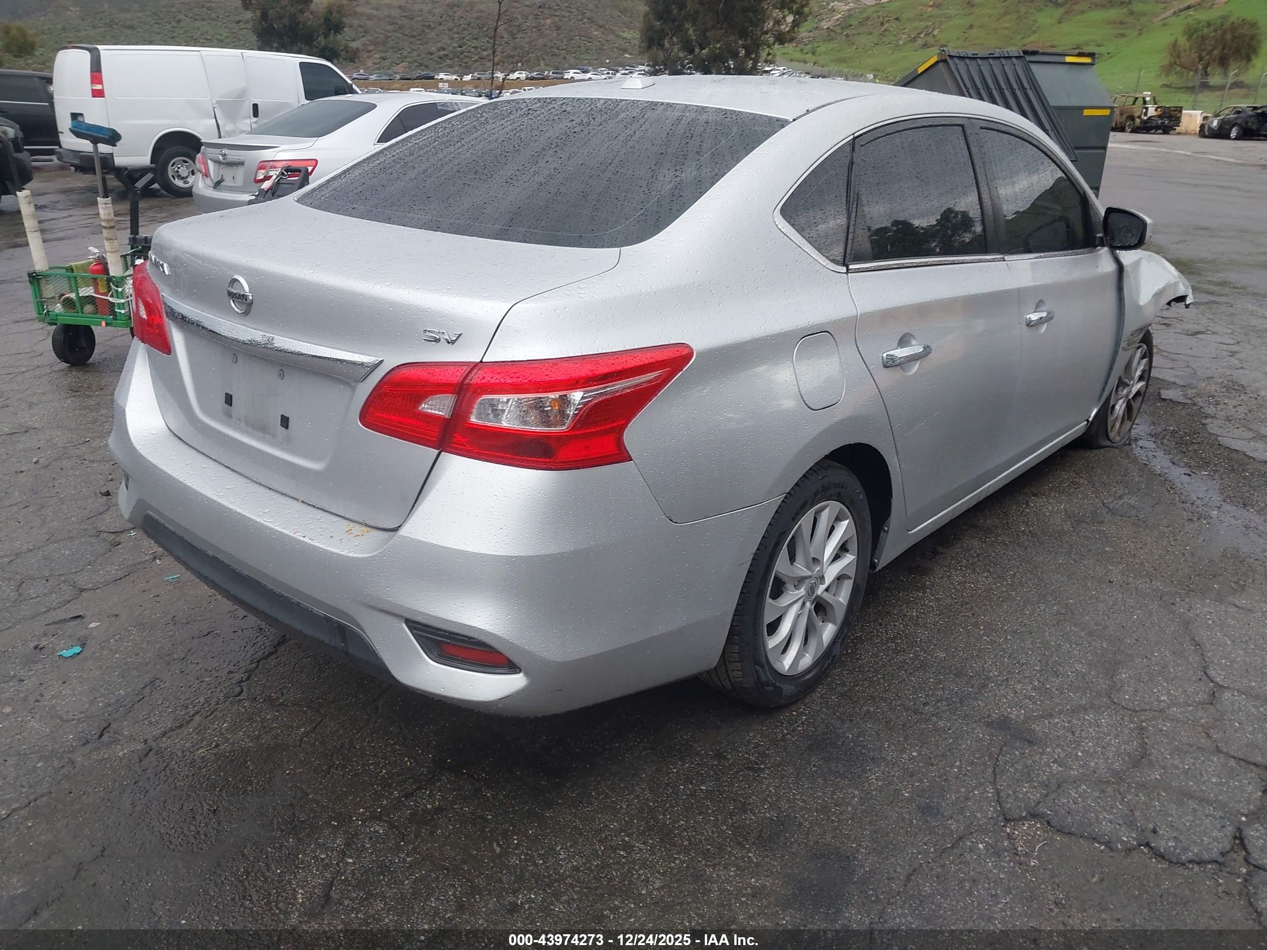 NISSAN SENTRA image 4
