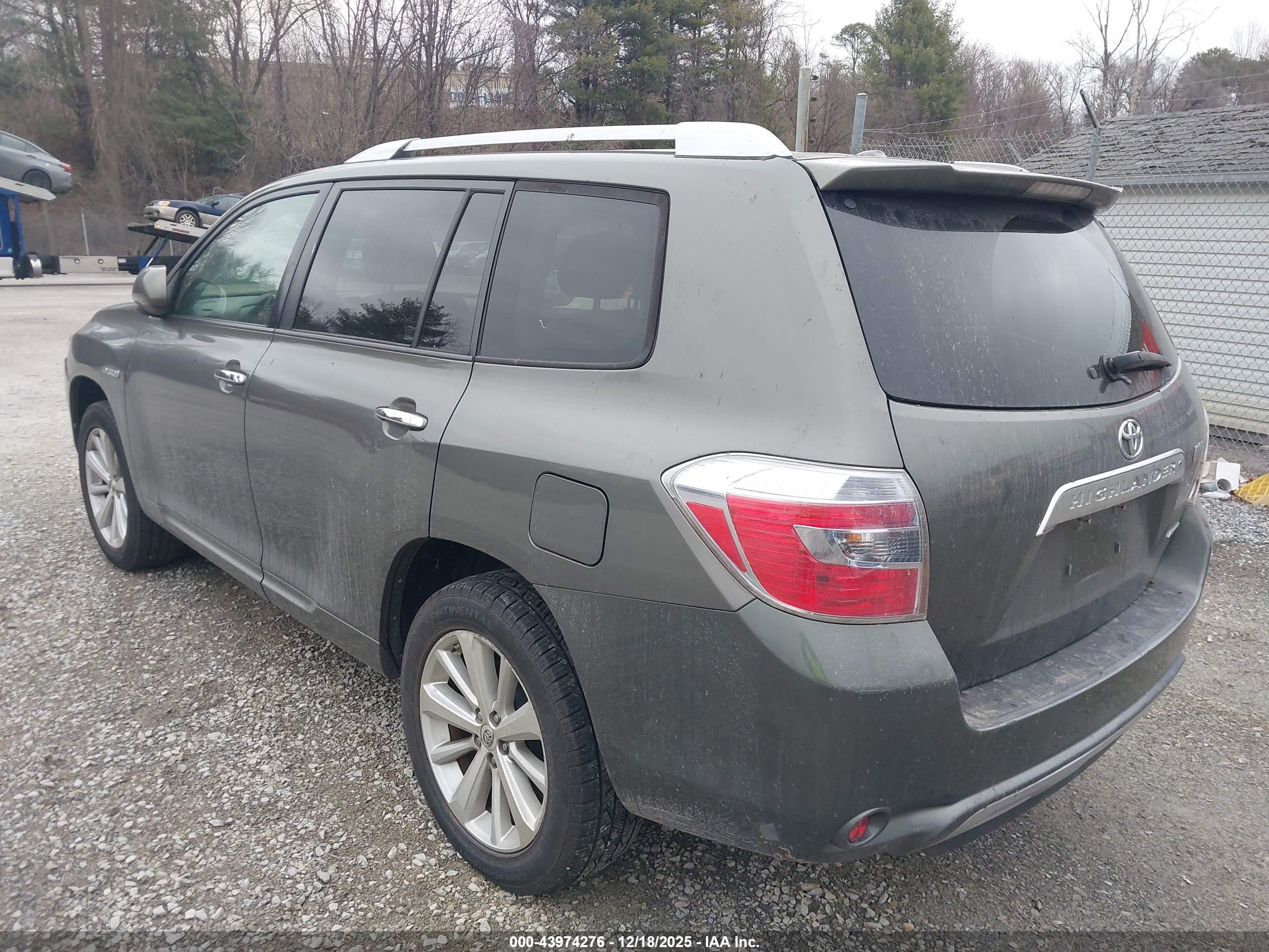 TOYOTA HIGHLANDER image 3