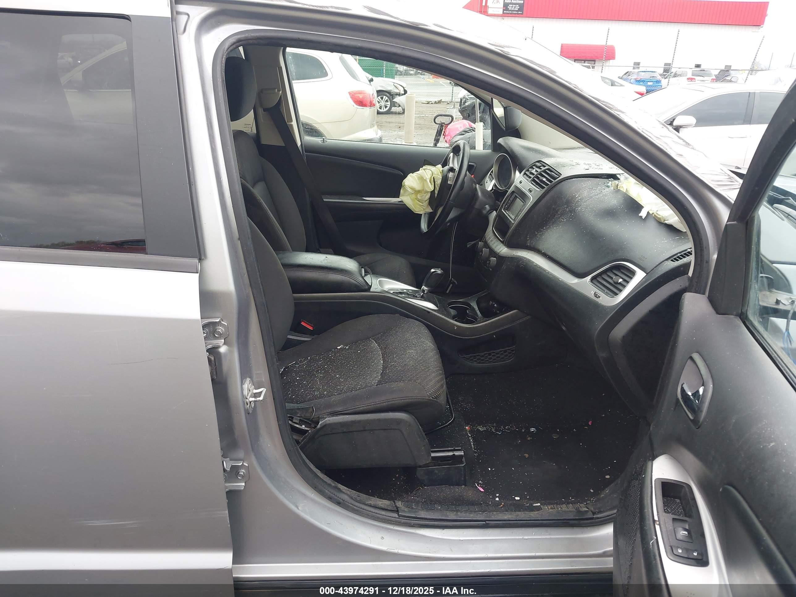 DODGE JOURNEY image 5