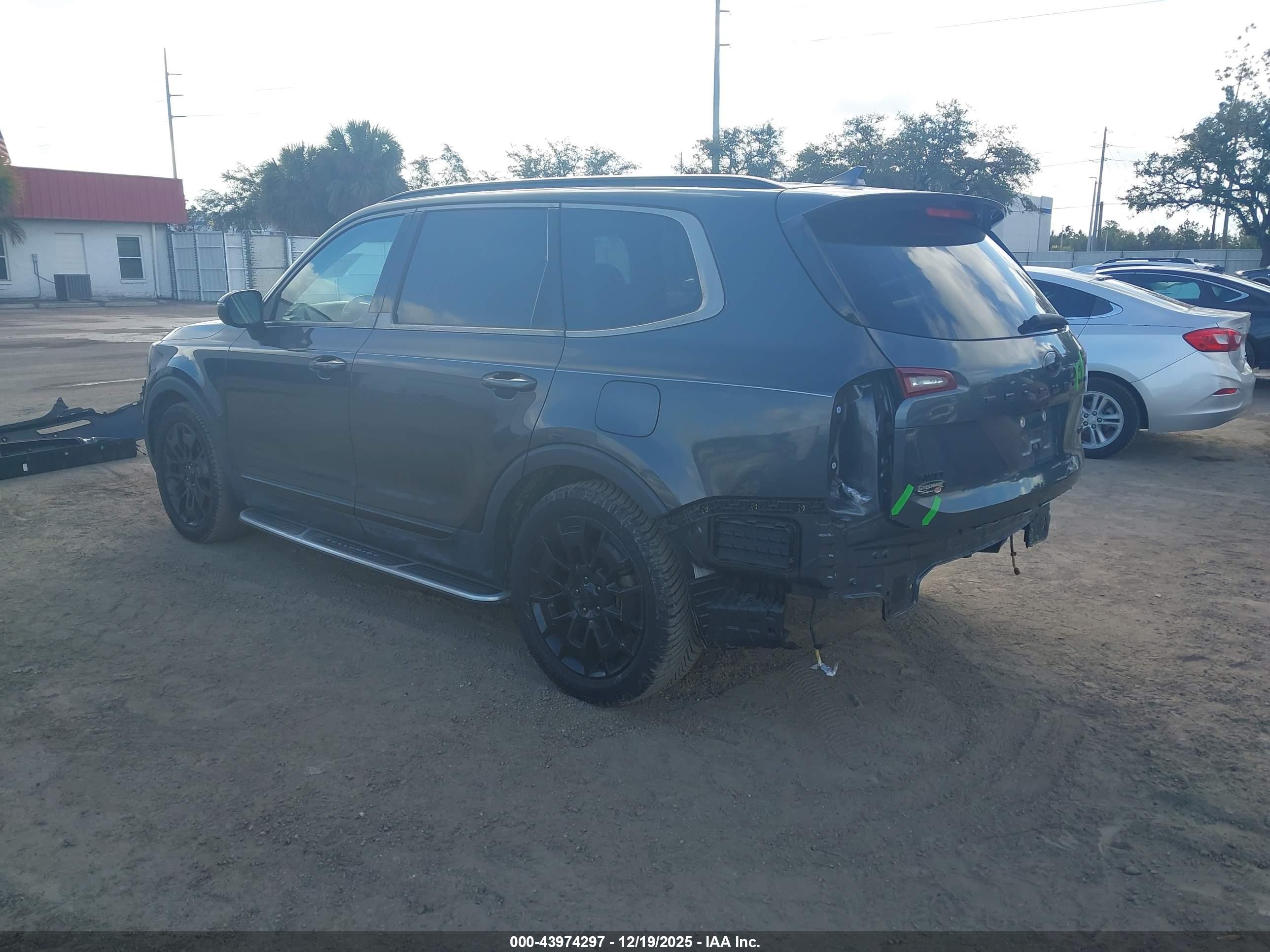 KIA TELLURIDE image 3