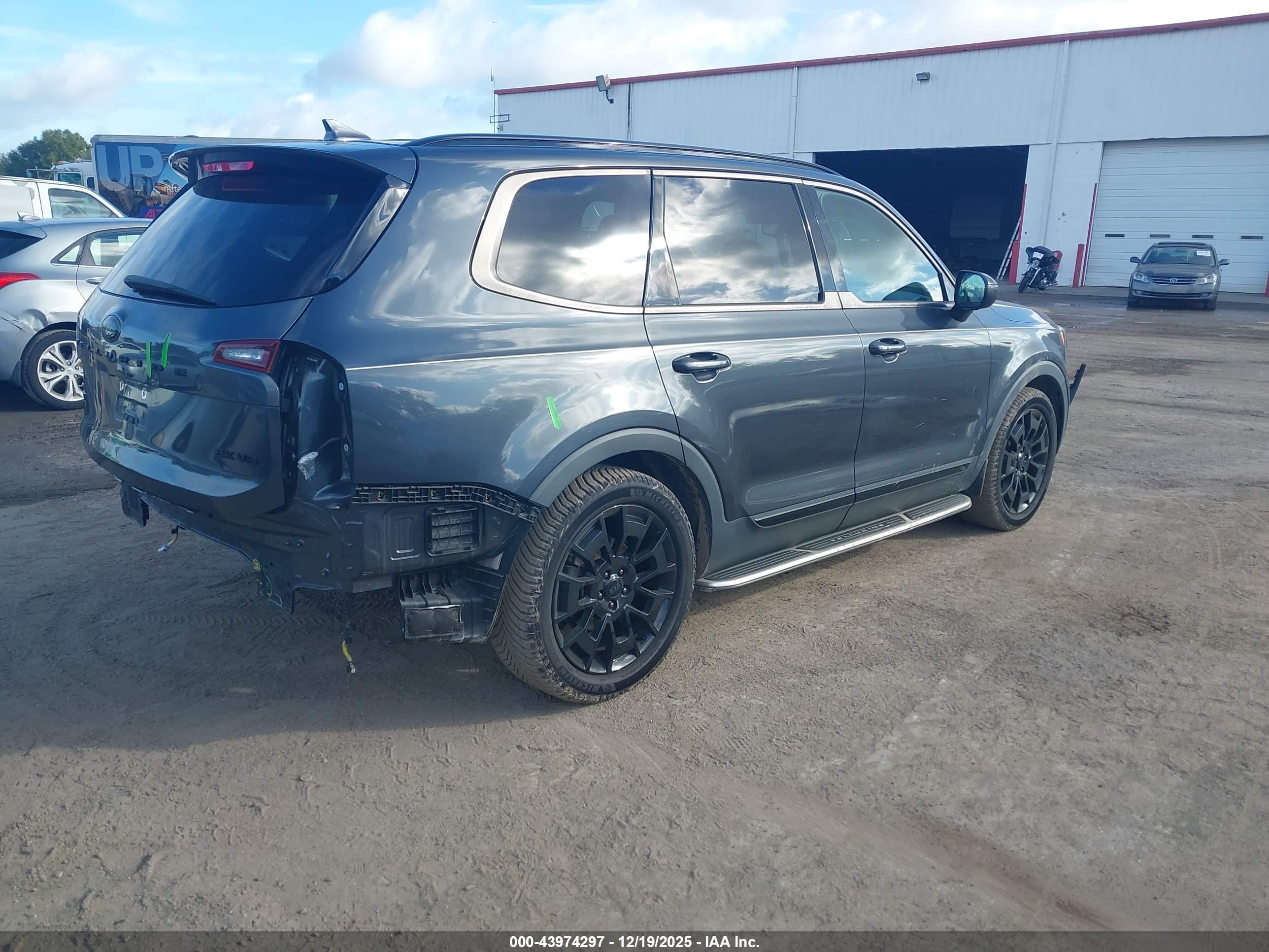 KIA TELLURIDE image 4