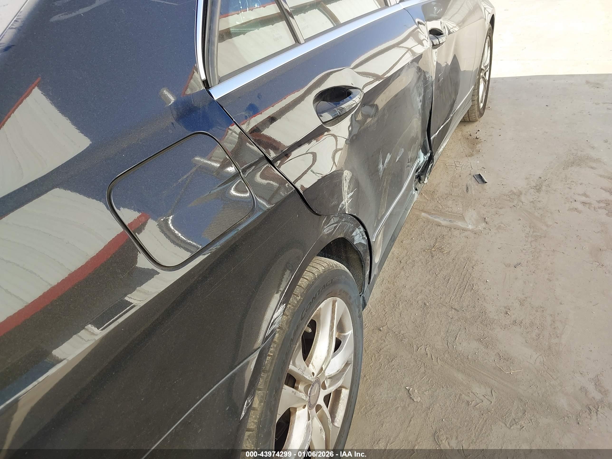 MERCEDES-BENZ E image 6