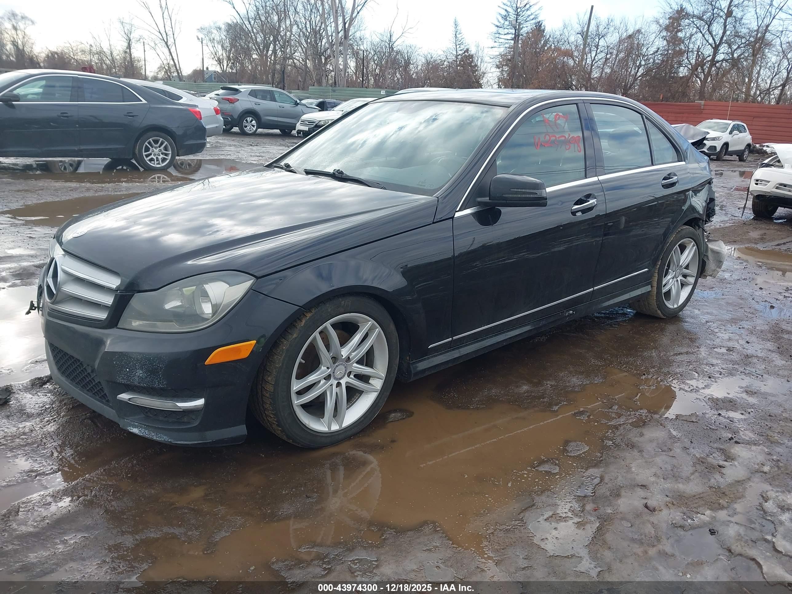 MERCEDES-BENZ C image 2