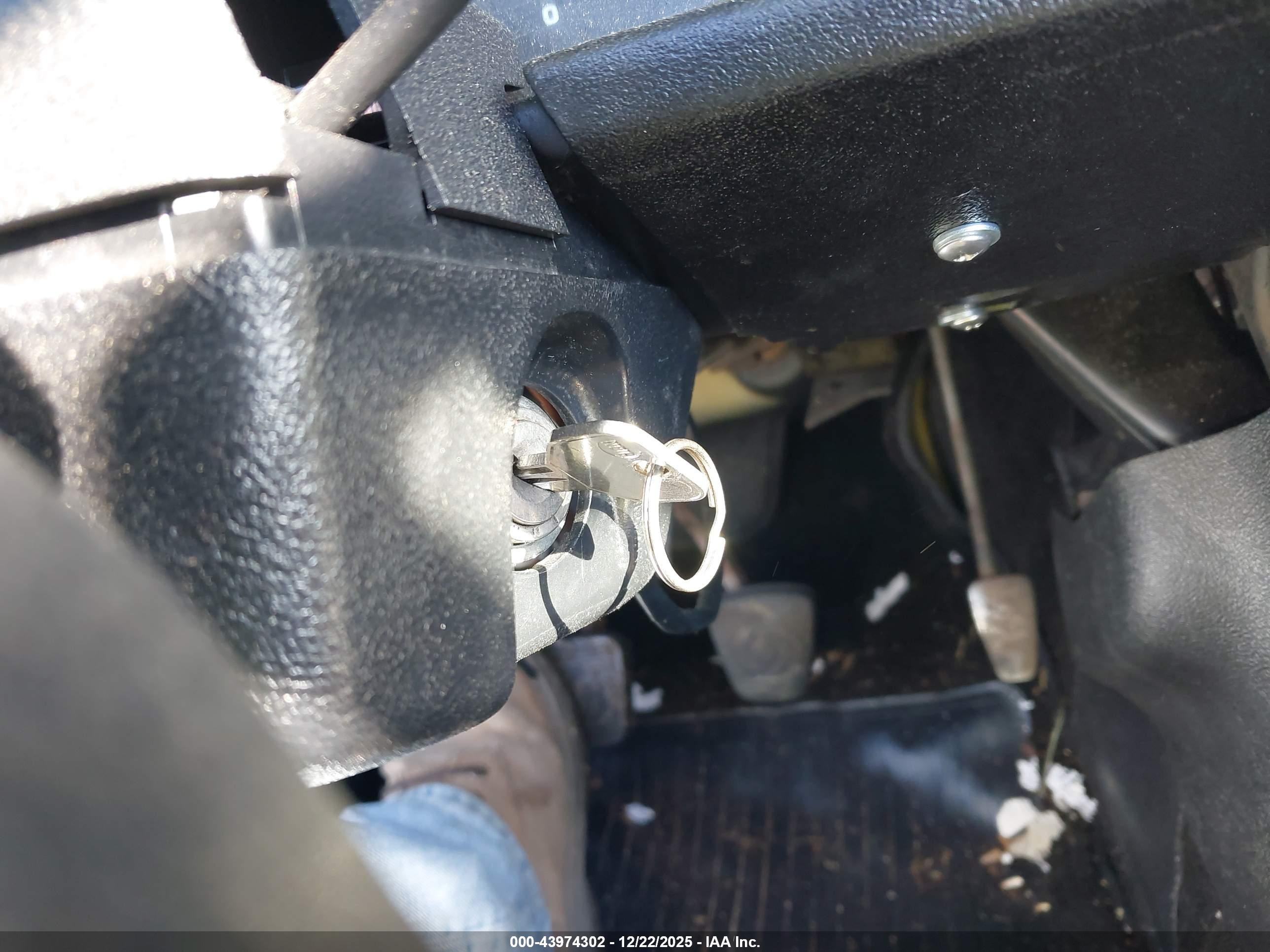 TRIUMPH YR7 image 11