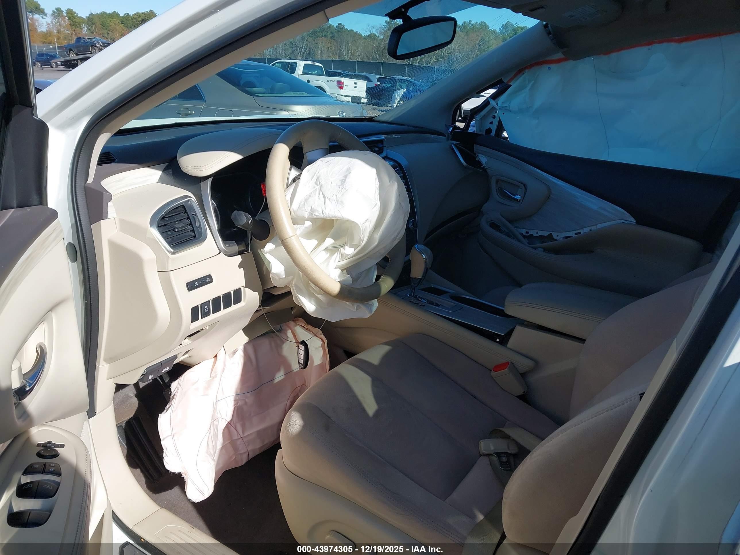 NISSAN MURANO image 5