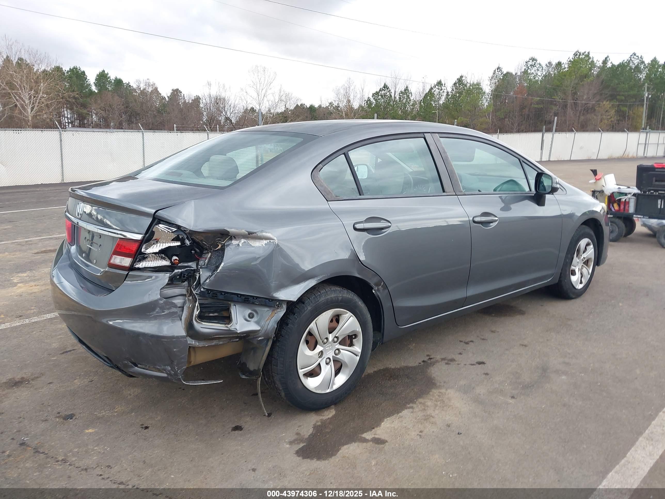 HONDA CIVIC image 4