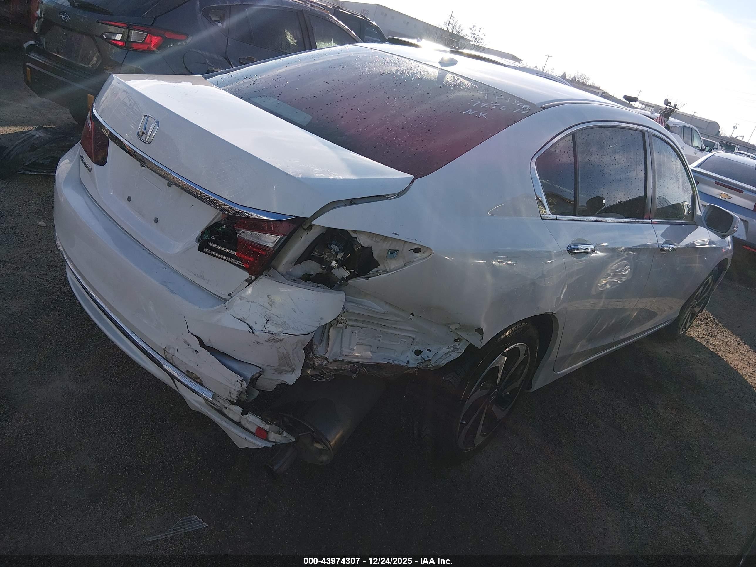 HONDA ACCORD image 4