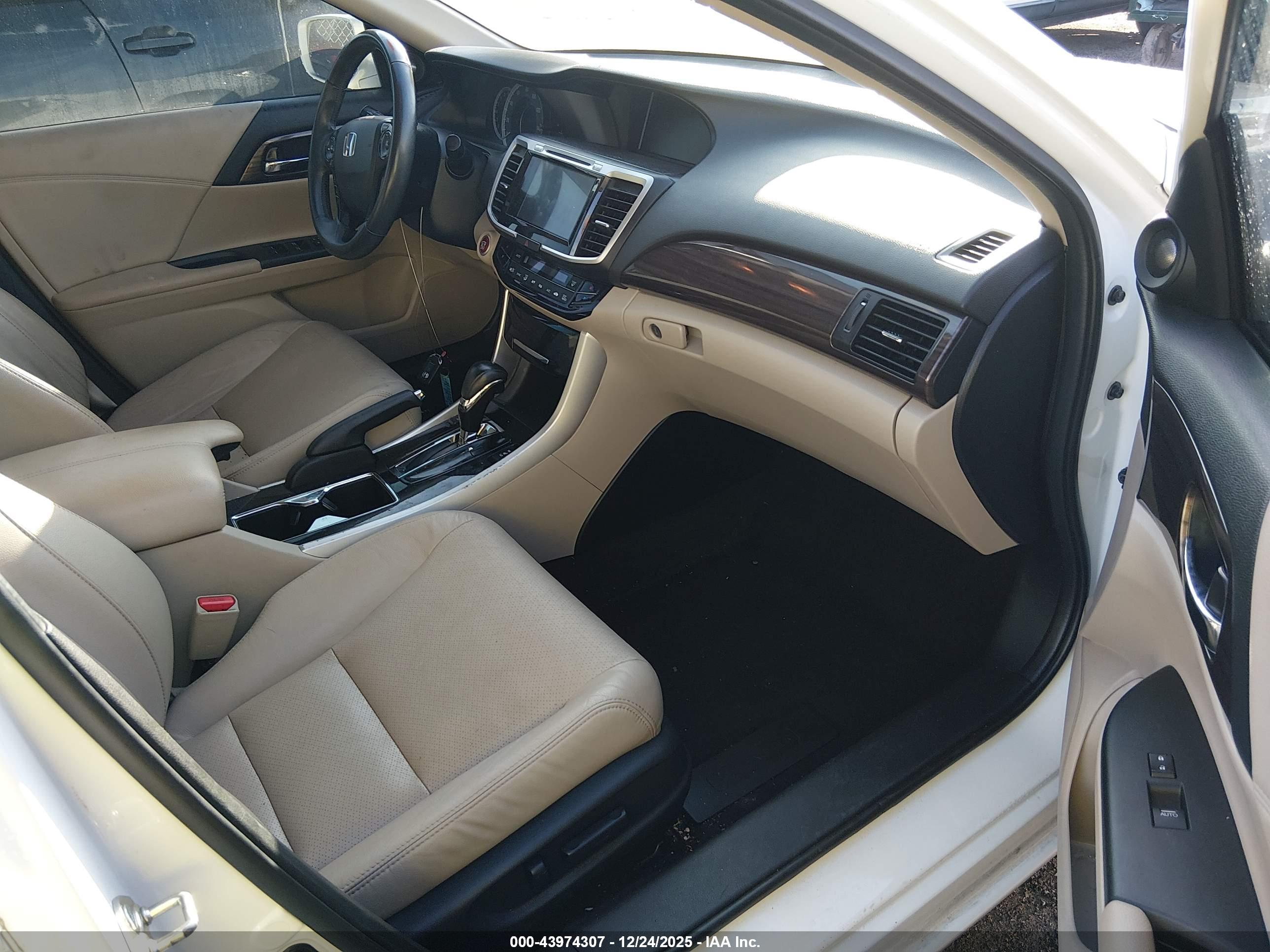 HONDA ACCORD image 5