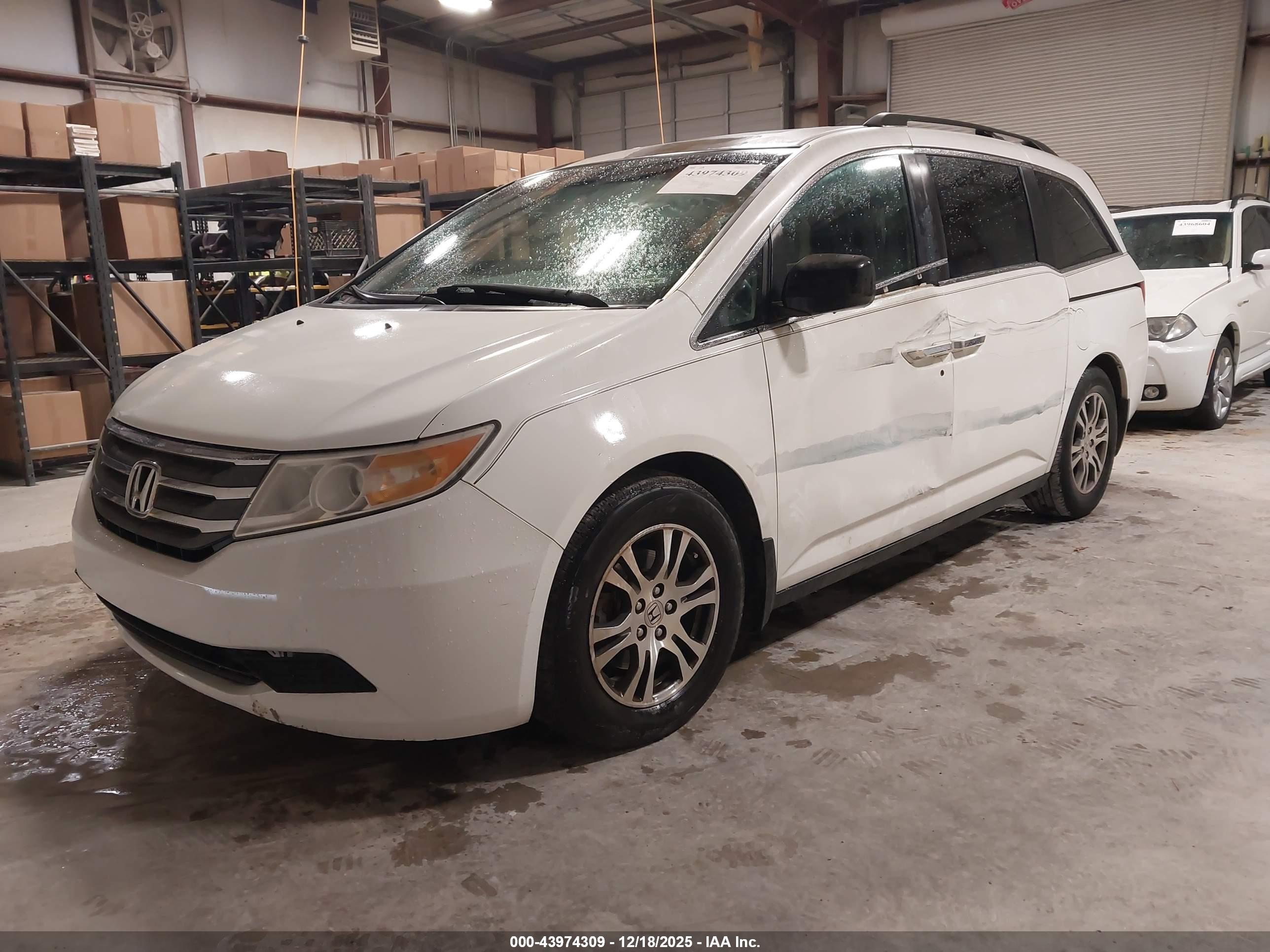 HONDA ODYSSEY image 2