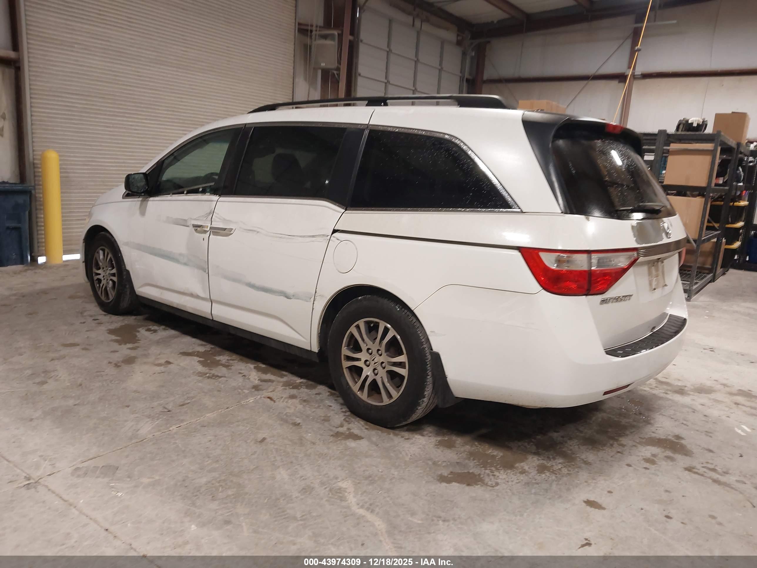 HONDA ODYSSEY image 3