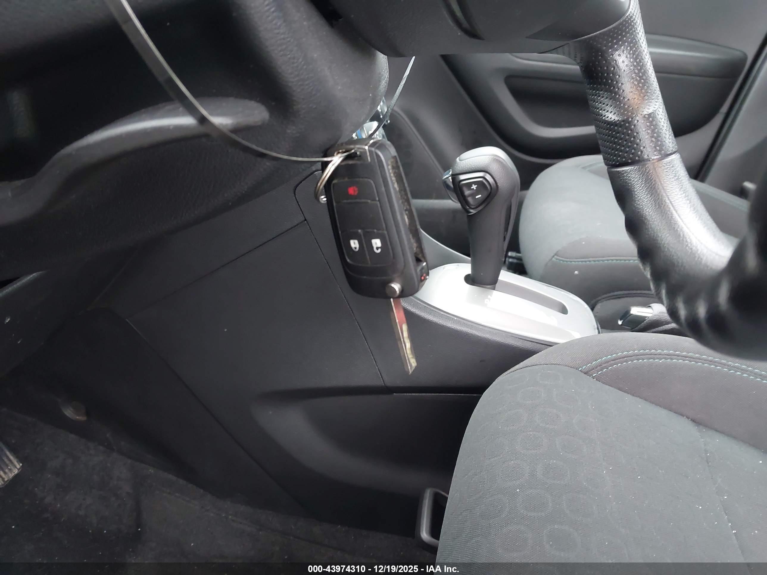 CHEVROLET TRAX image 11