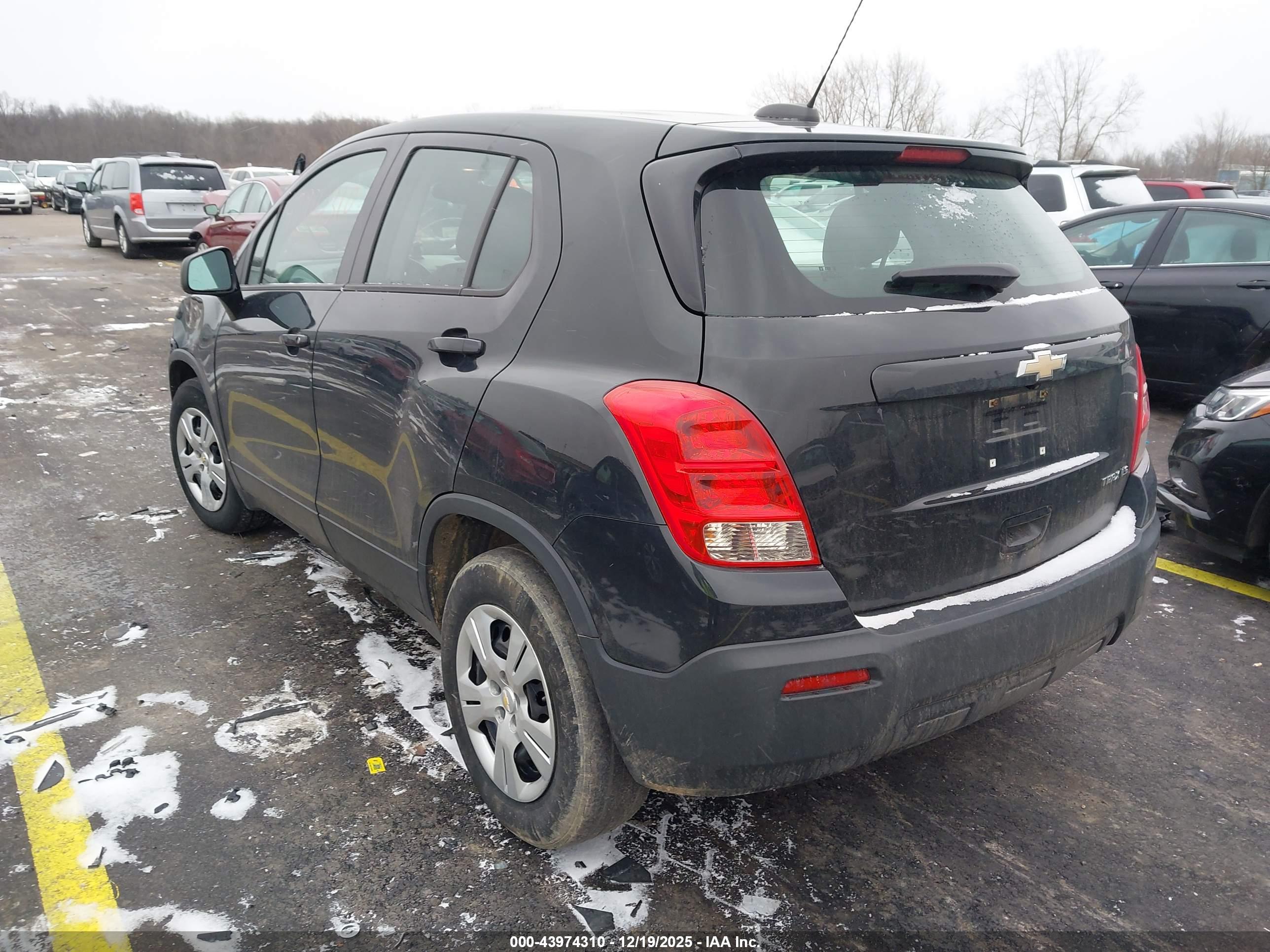 CHEVROLET TRAX image 3