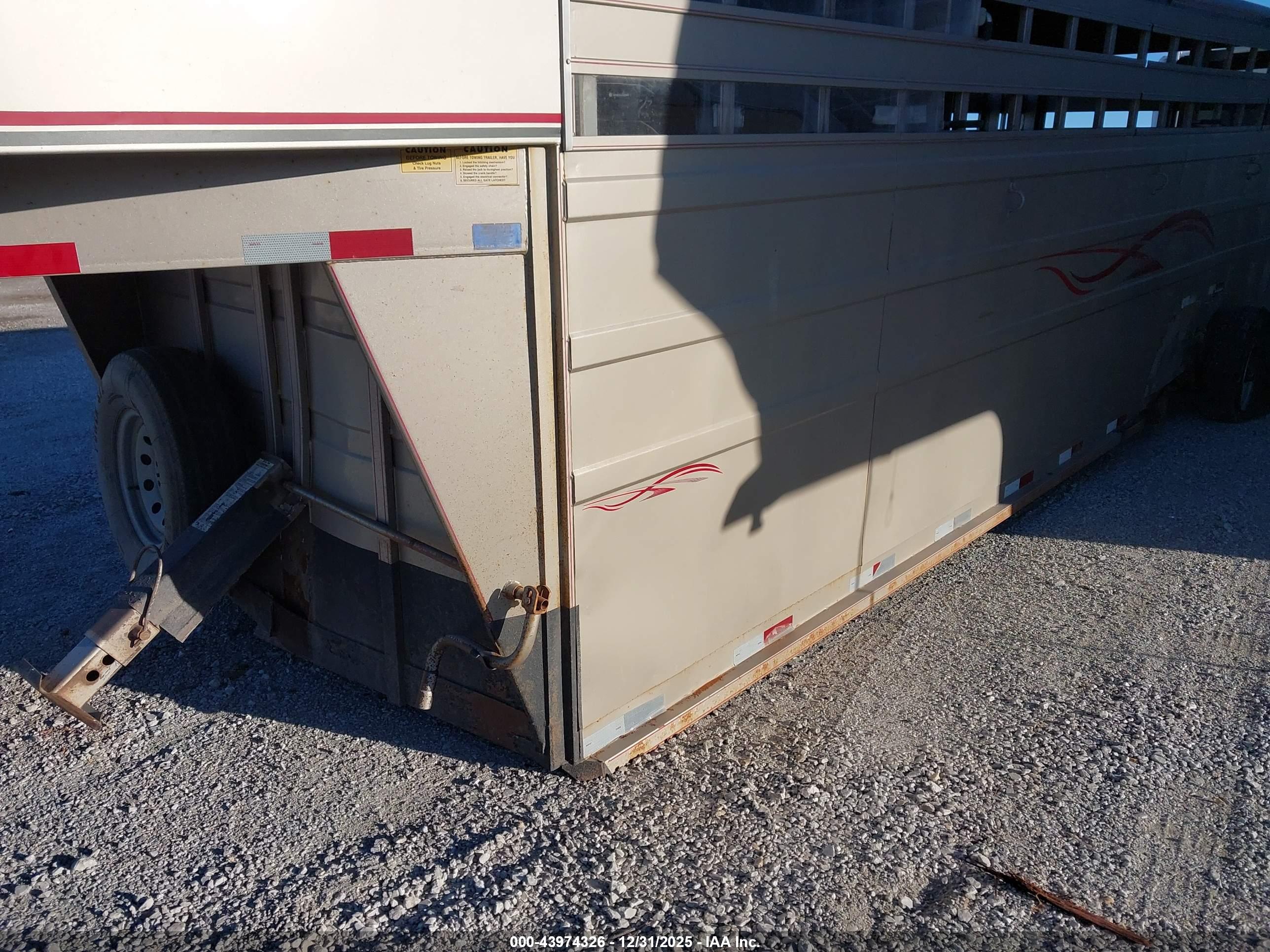 TITAN TRAILER image 6