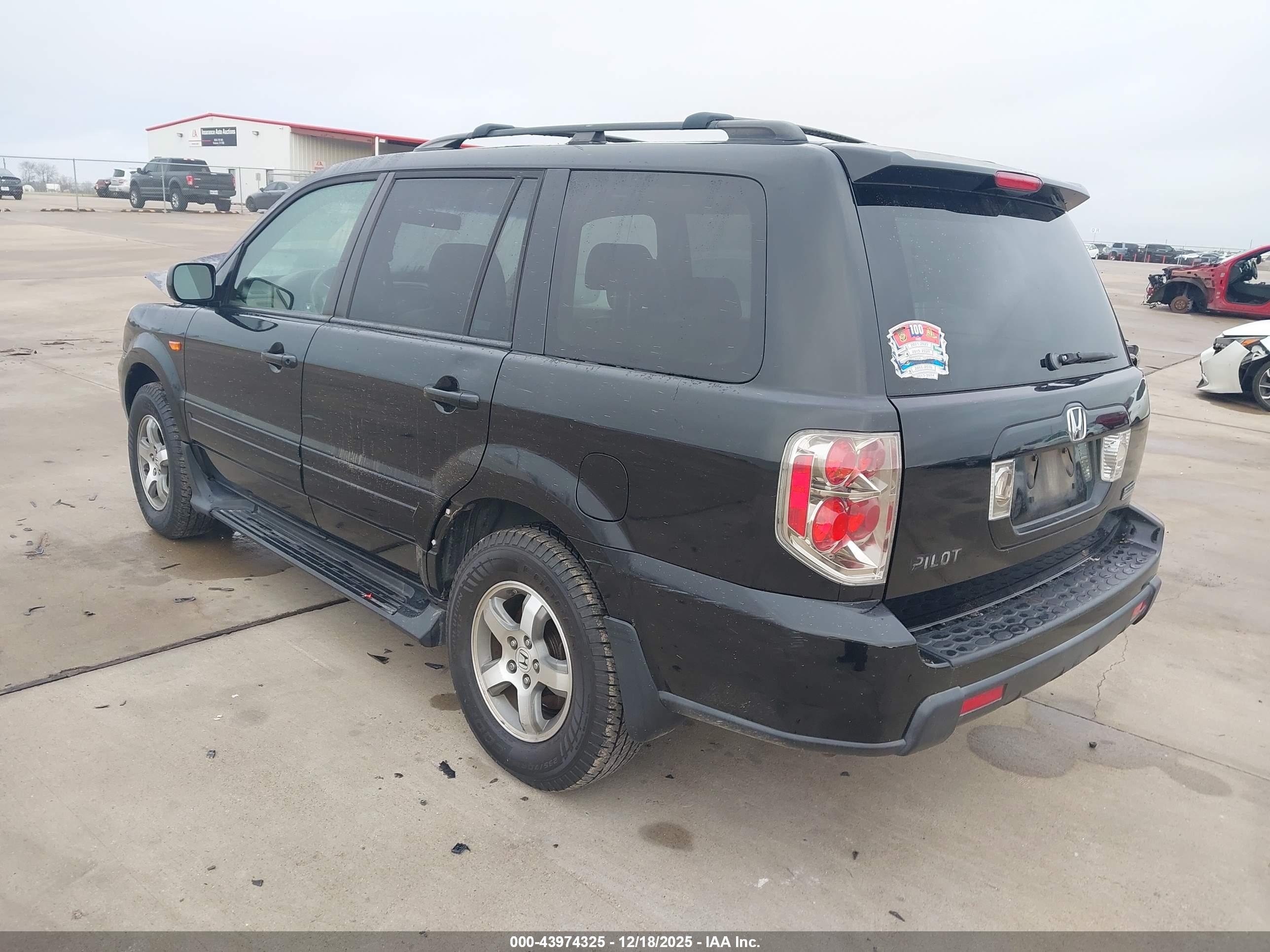 HONDA PILOT image 3