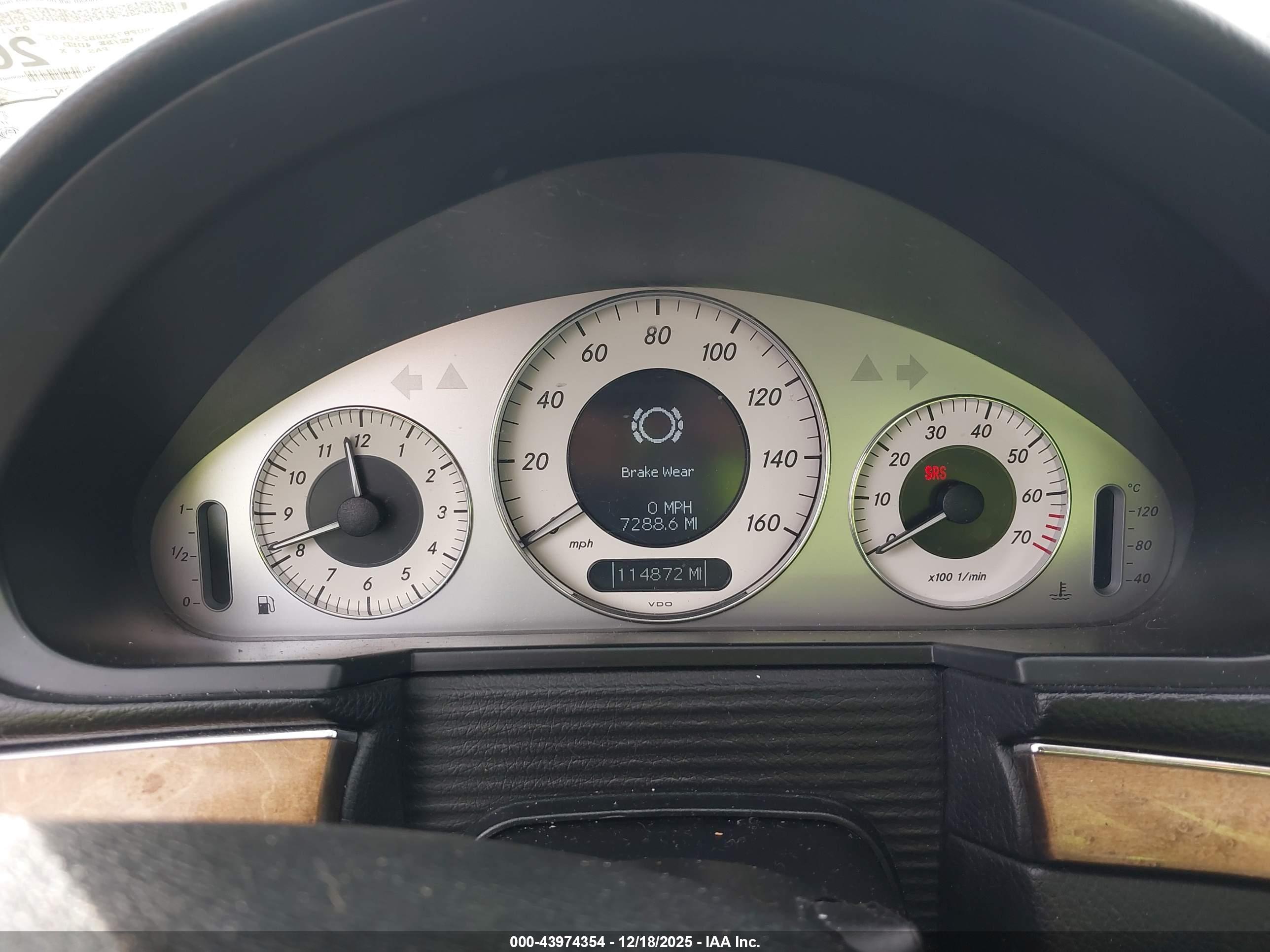 MERCEDES-BENZ E image 7