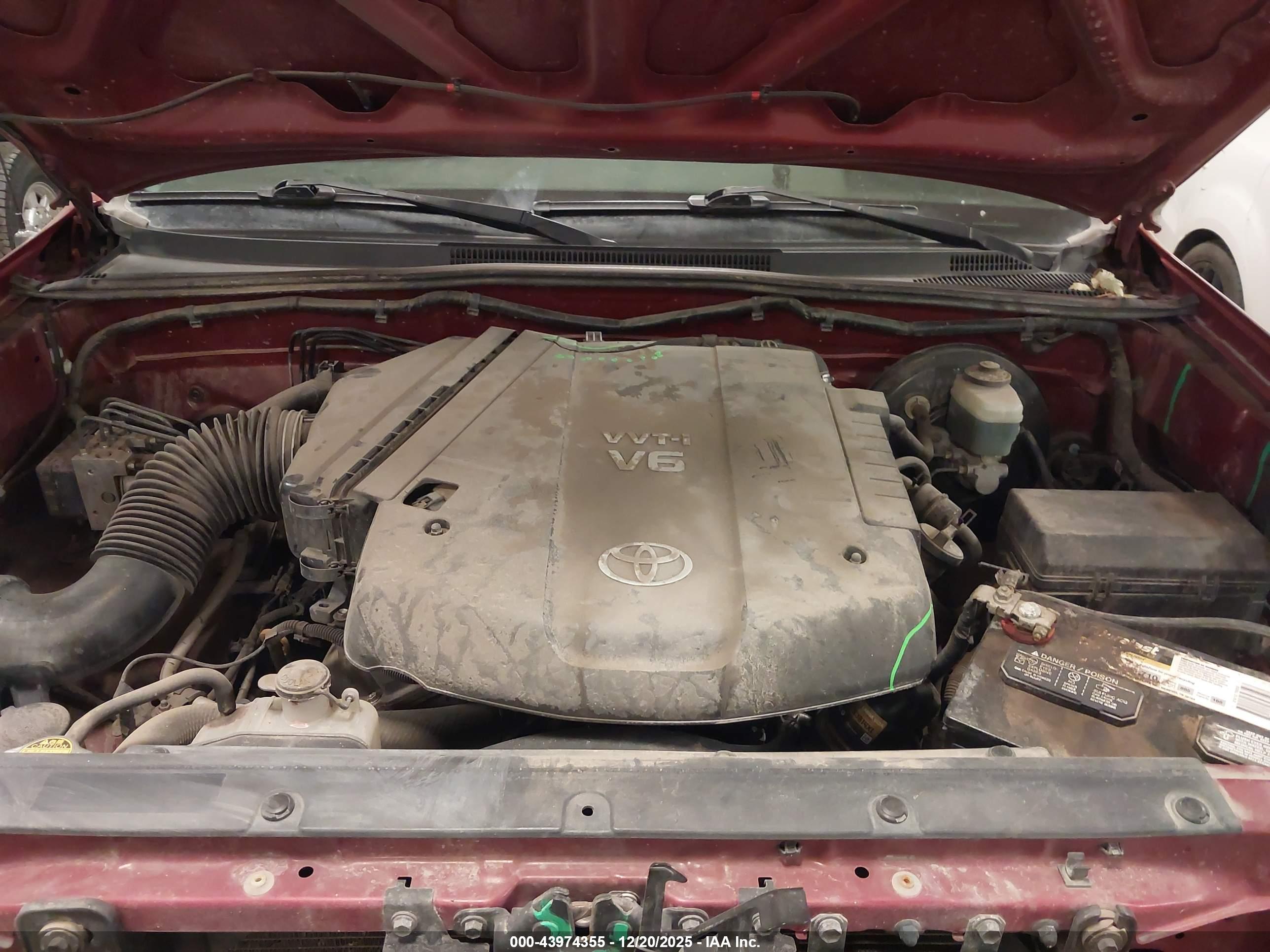 TOYOTA TACOMA image 10