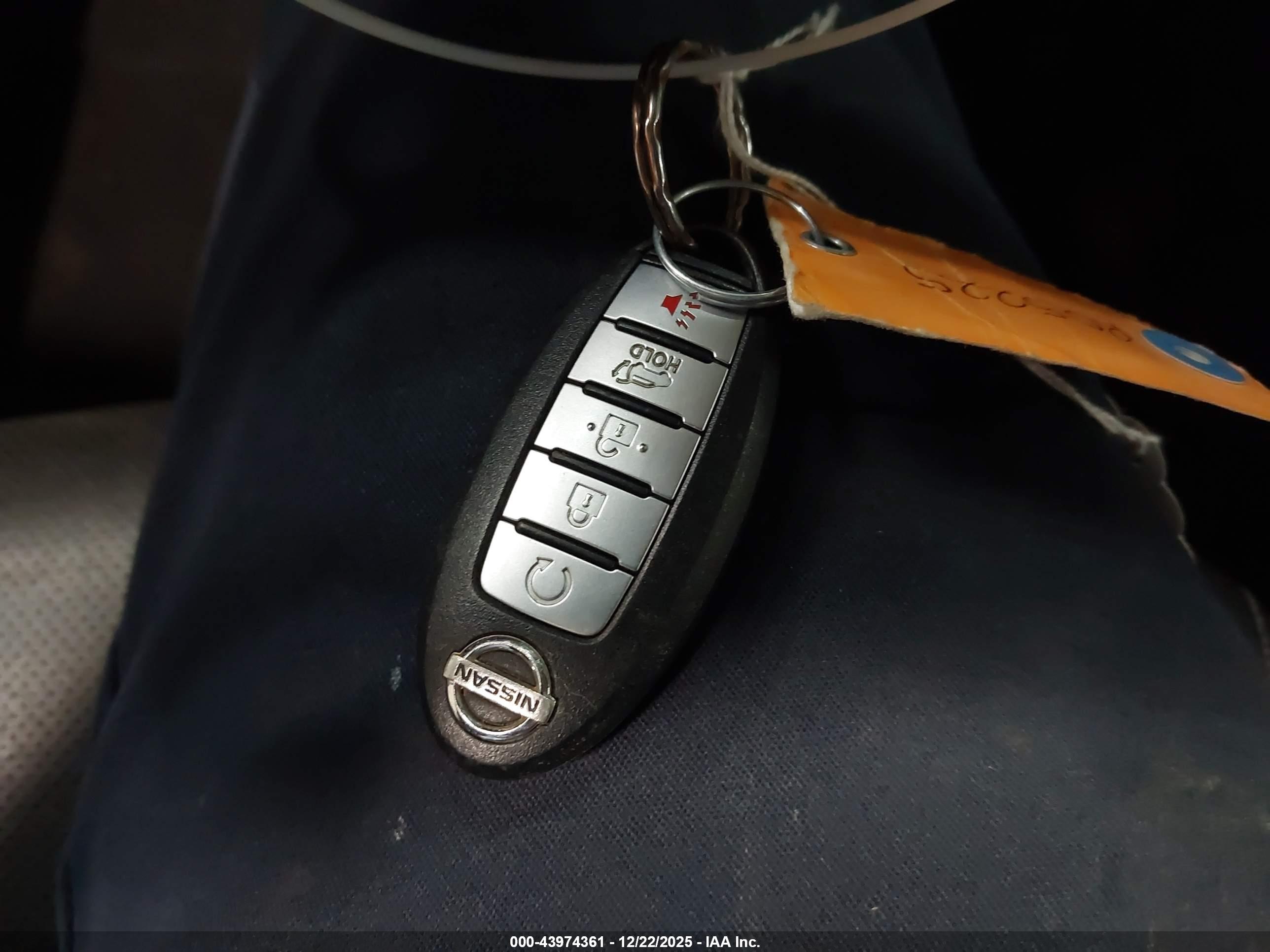NISSAN MURANO image 11