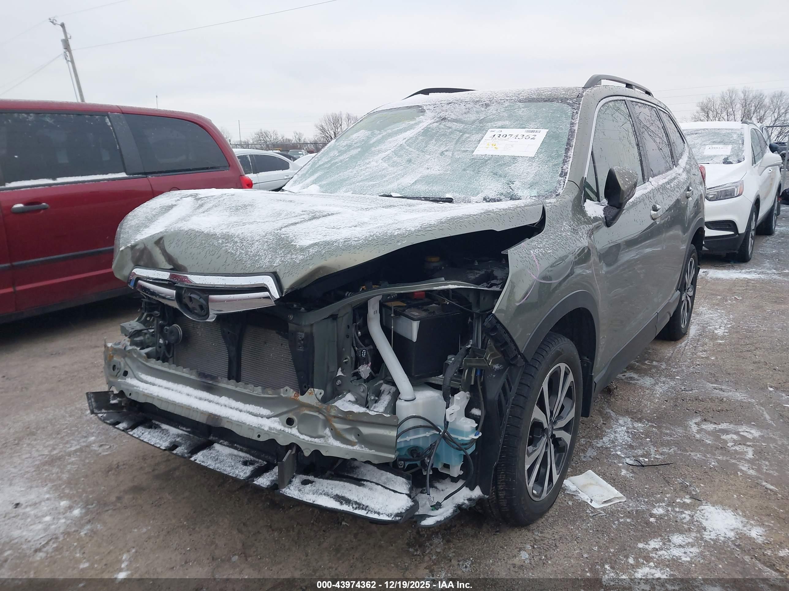 SUBARU FORESTER image 6