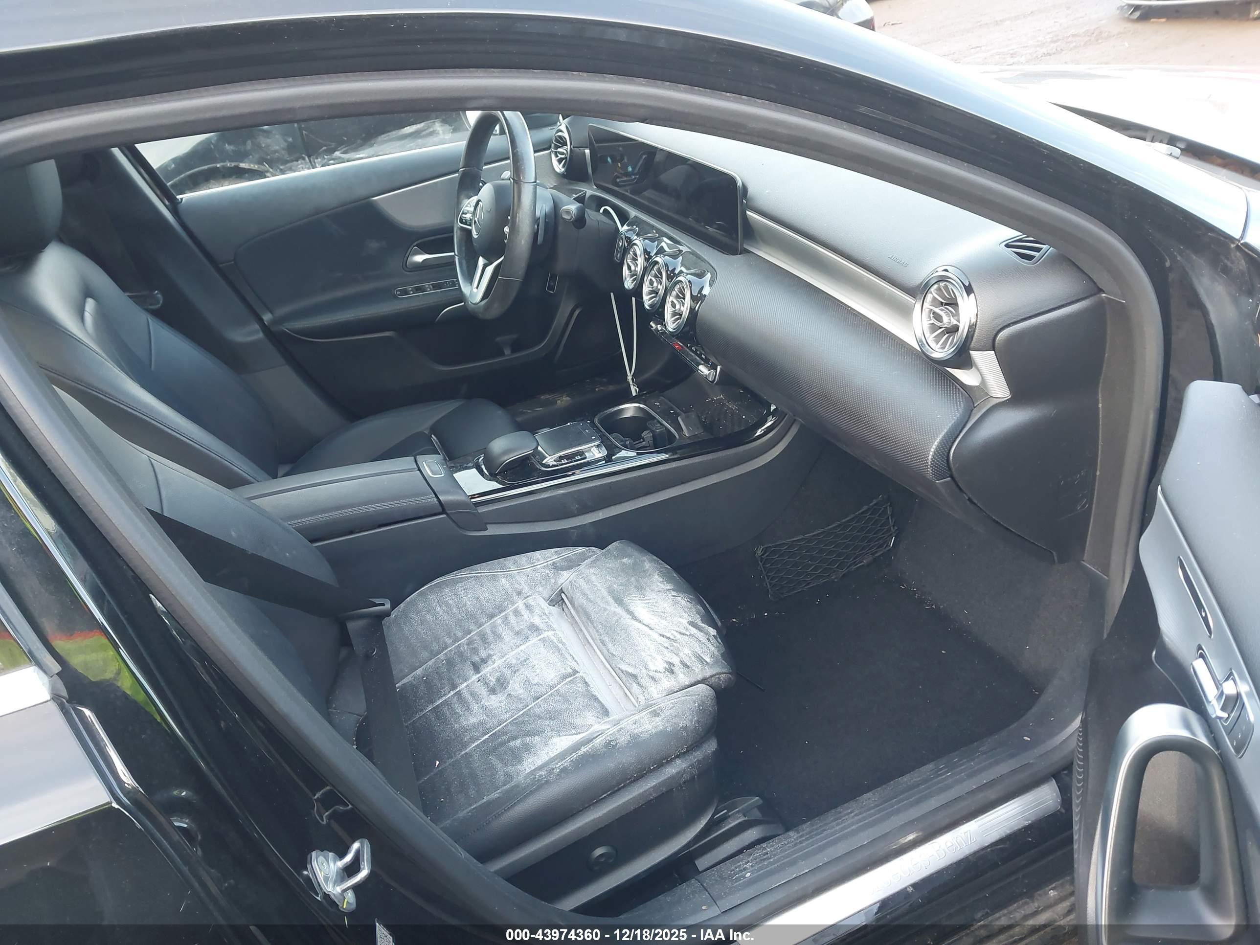 MERCEDES-BENZ A image 5