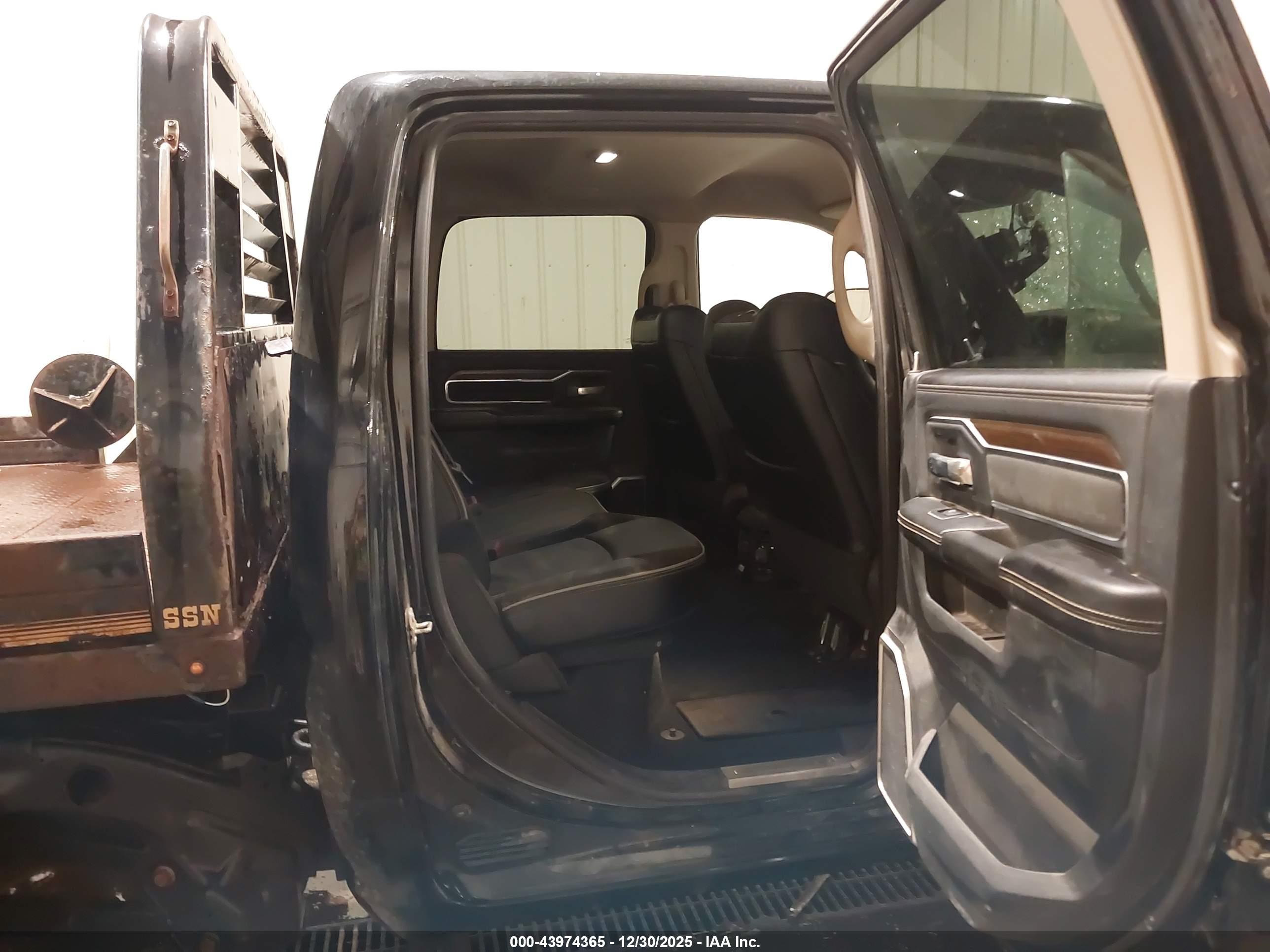 RAM 2500 image 8