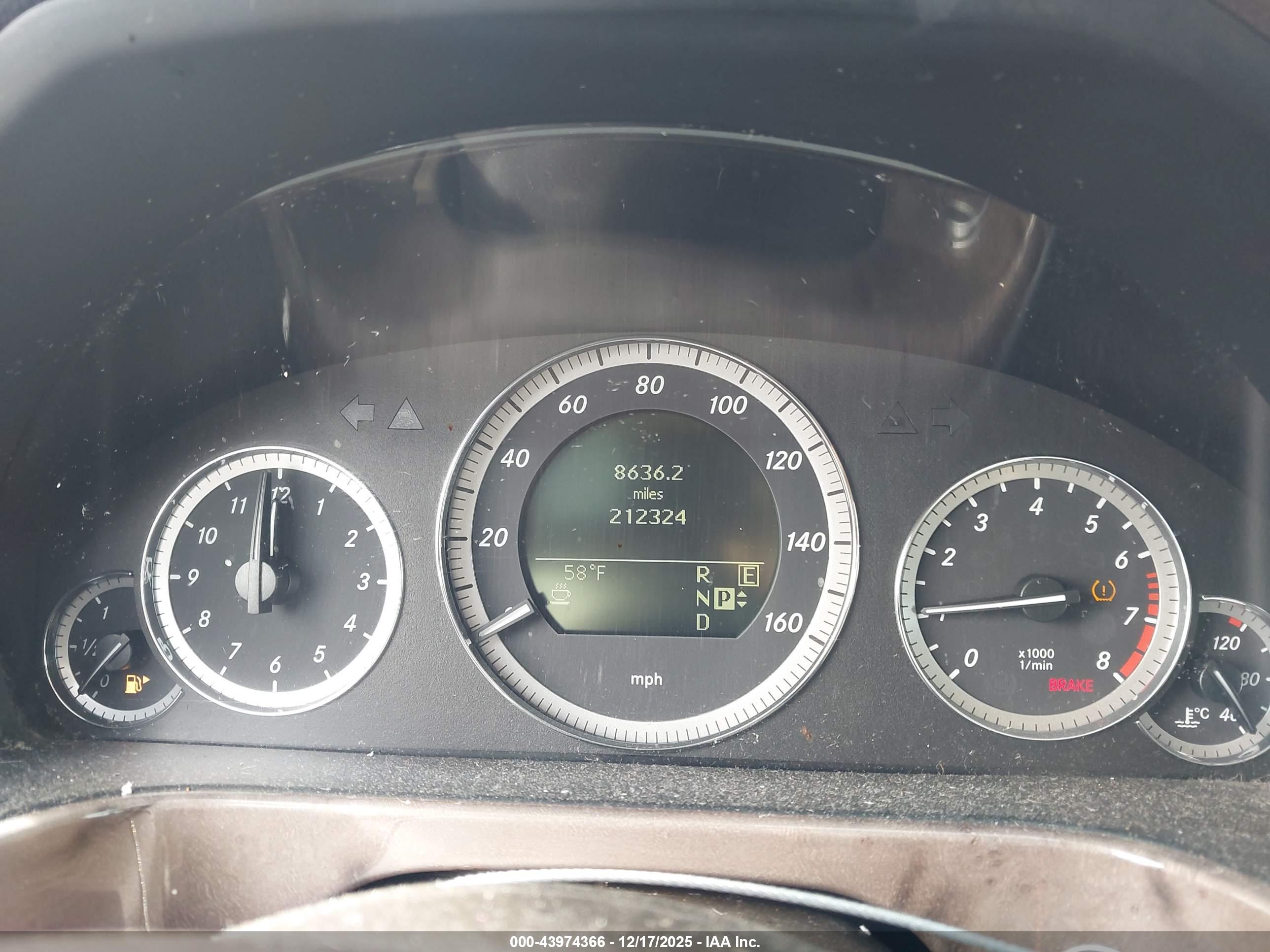 MERCEDES-BENZ E image 7