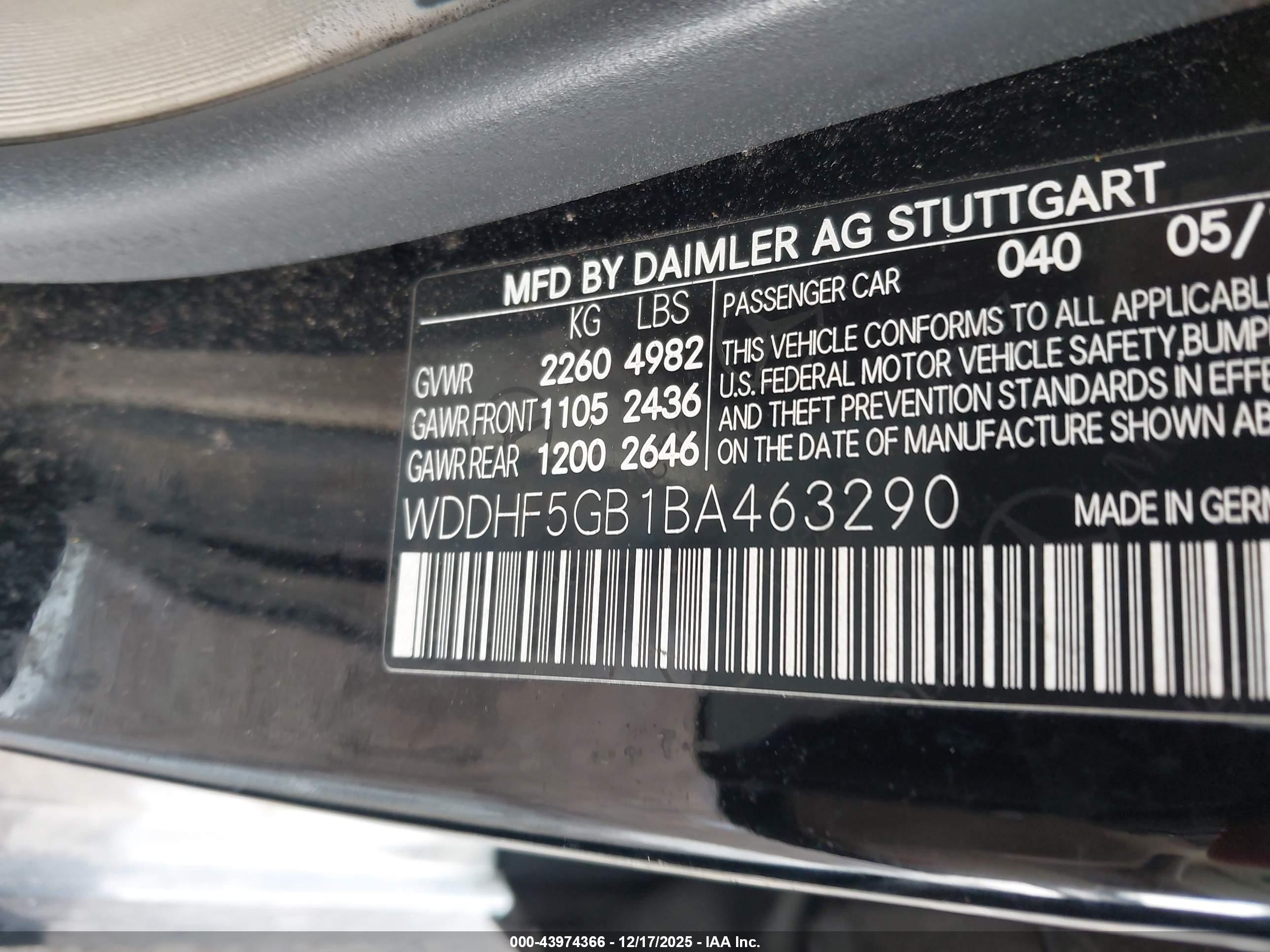 MERCEDES-BENZ E image 9