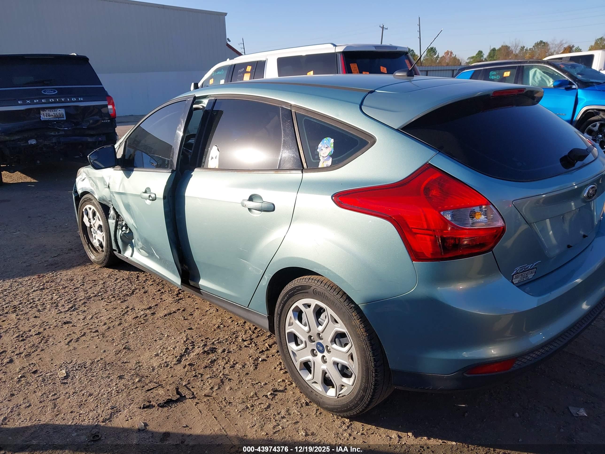 FORD FOCUS image 3