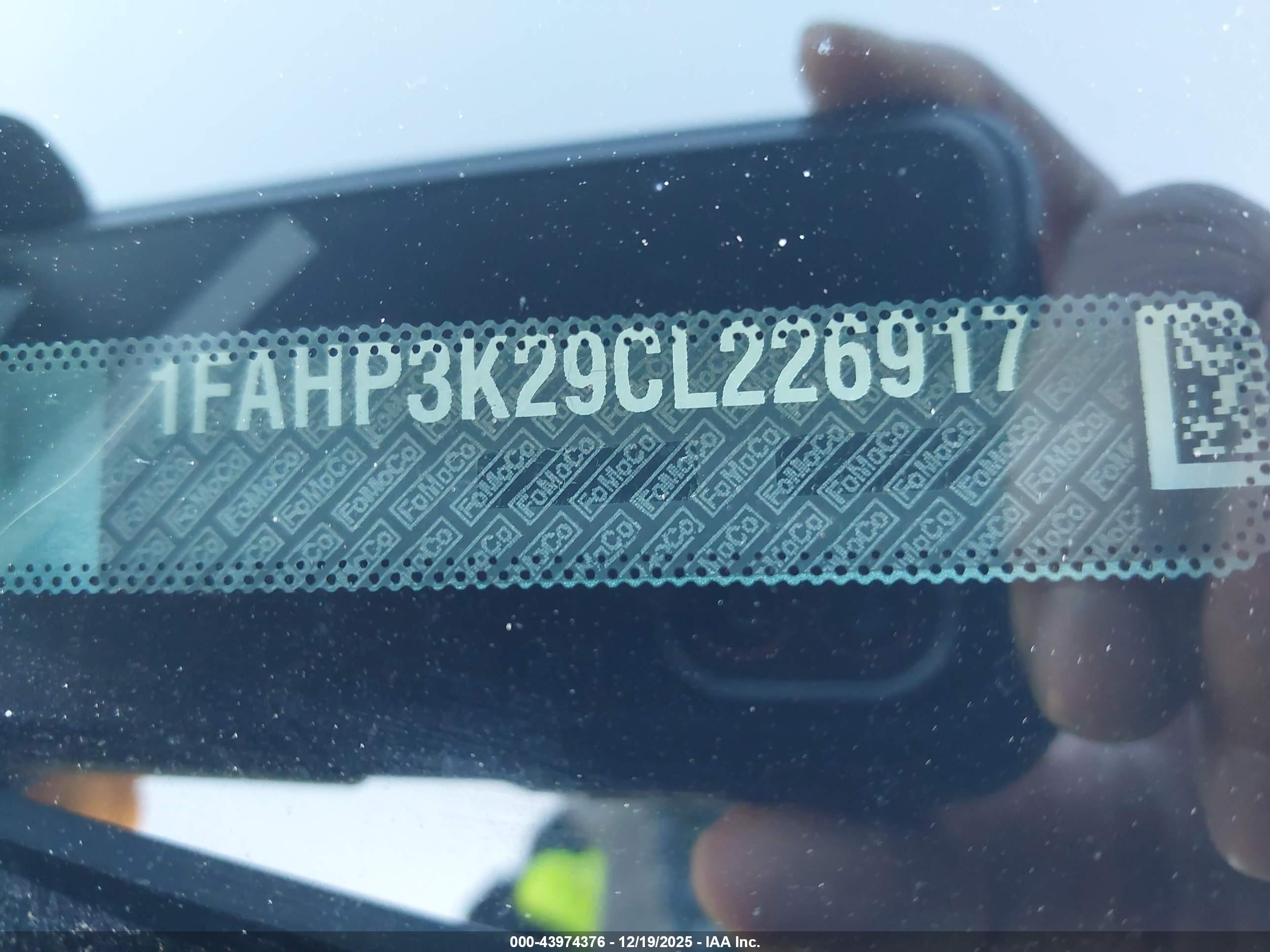 FORD FOCUS image 9