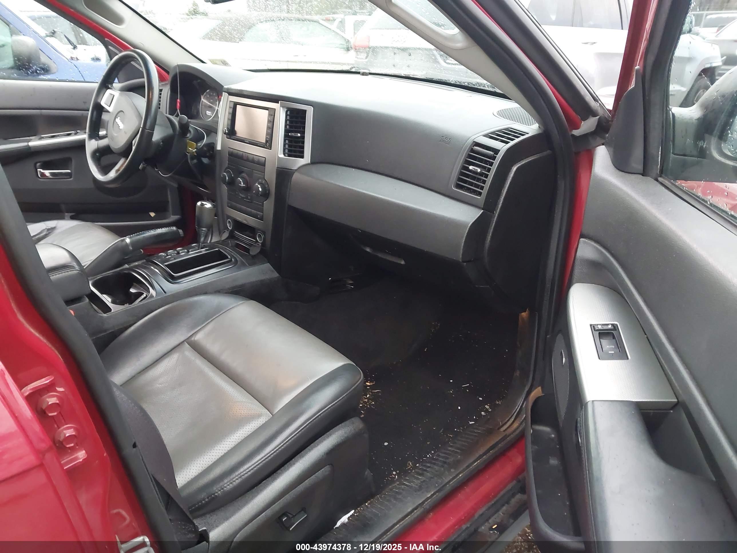 JEEP GRAND image 5