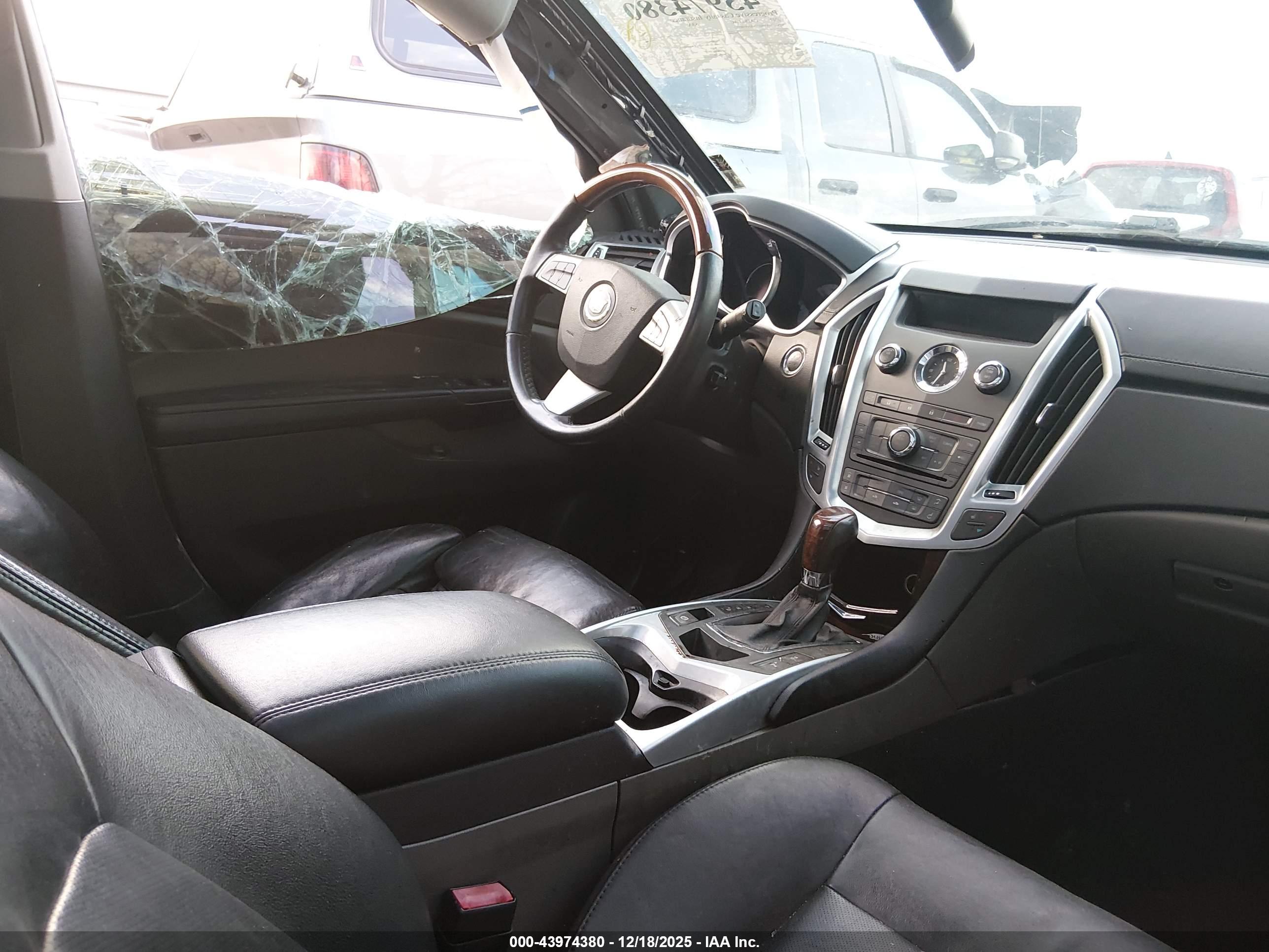 CADILLAC SRX image 5