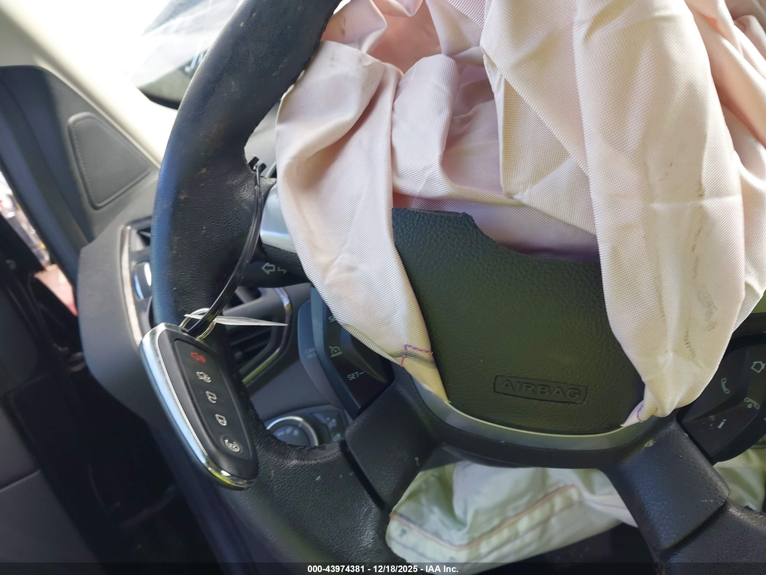 FORD ESCAPE image 11