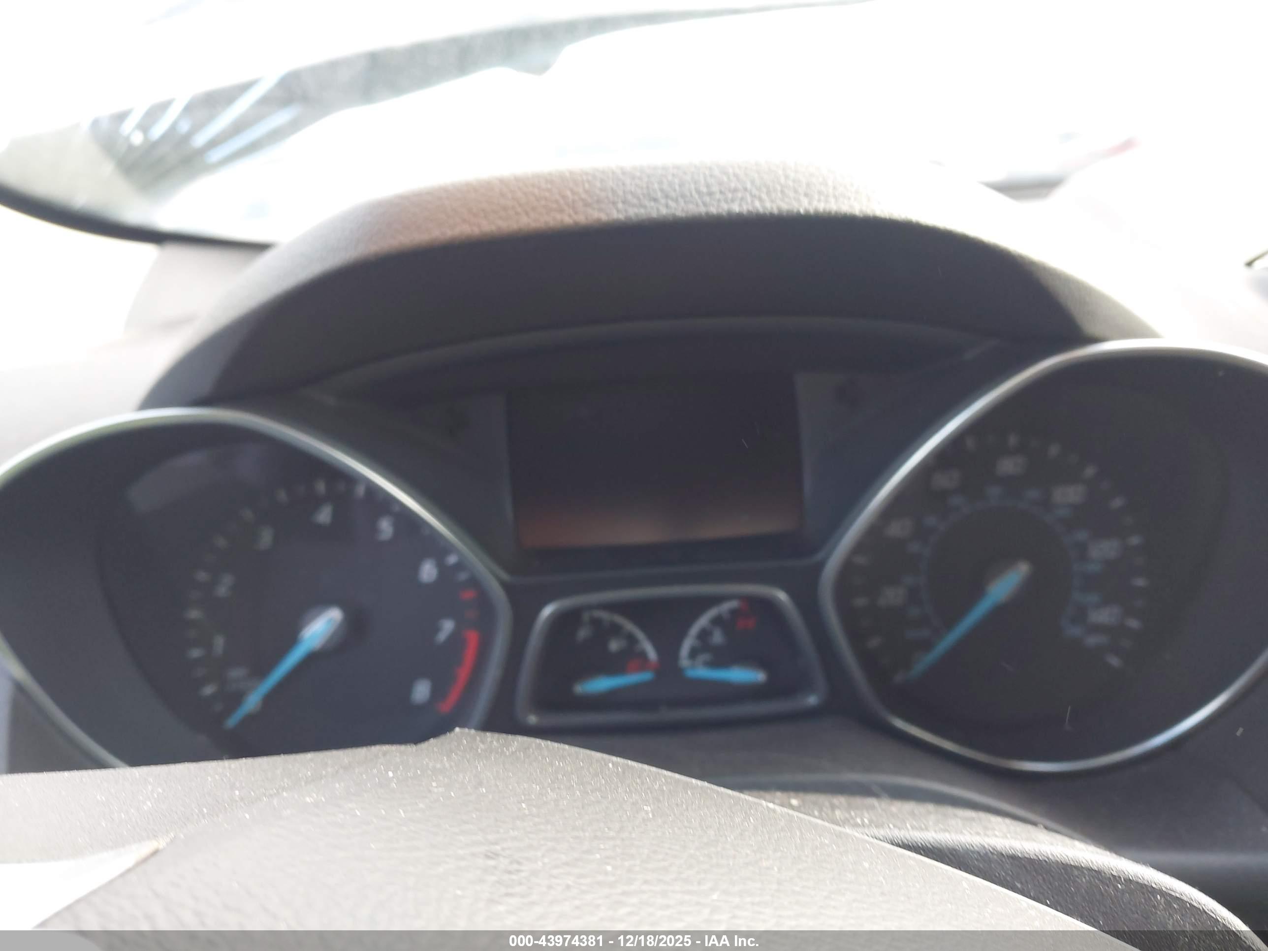 FORD ESCAPE image 7