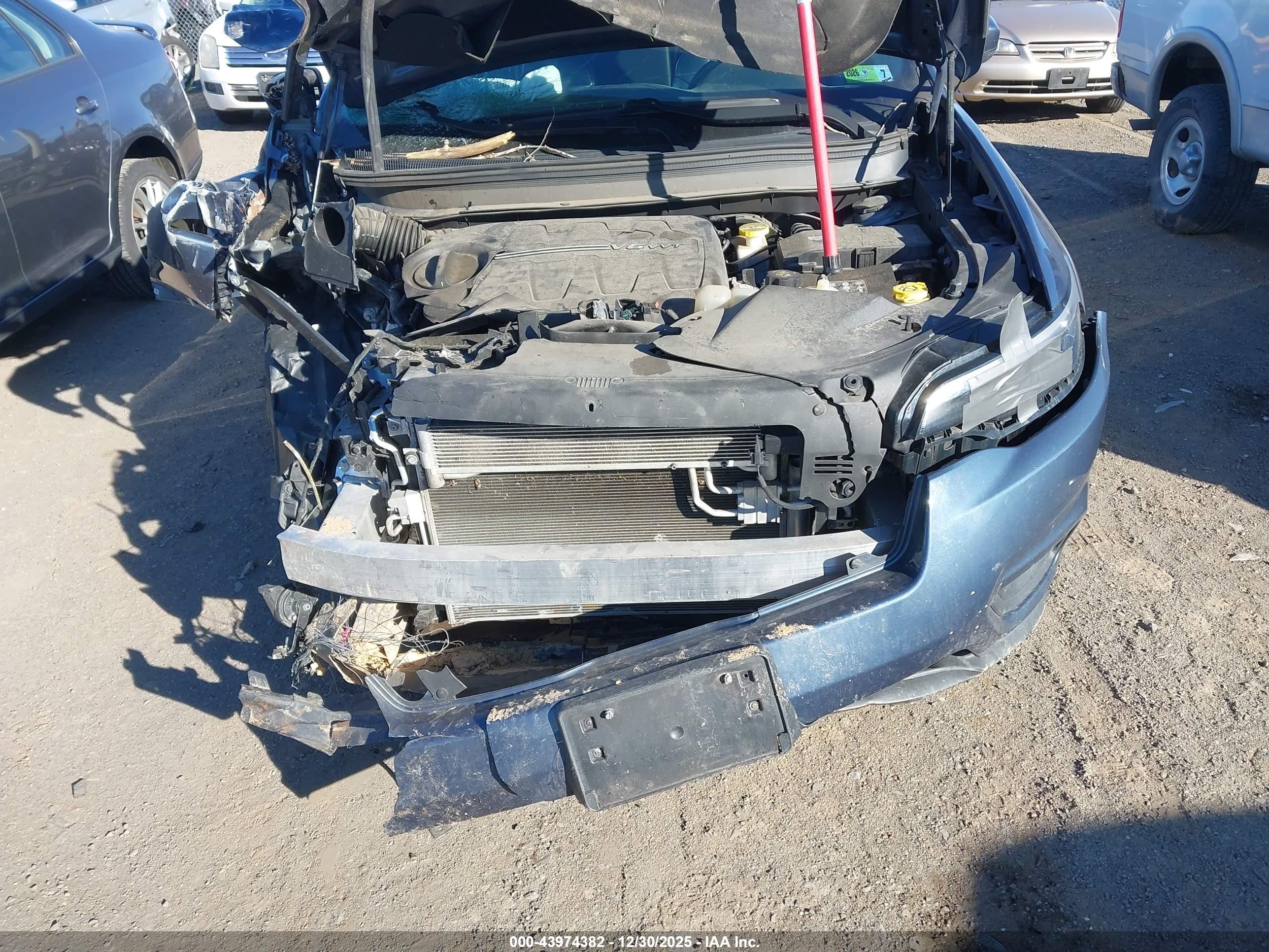 JEEP CHEROKEE image 6