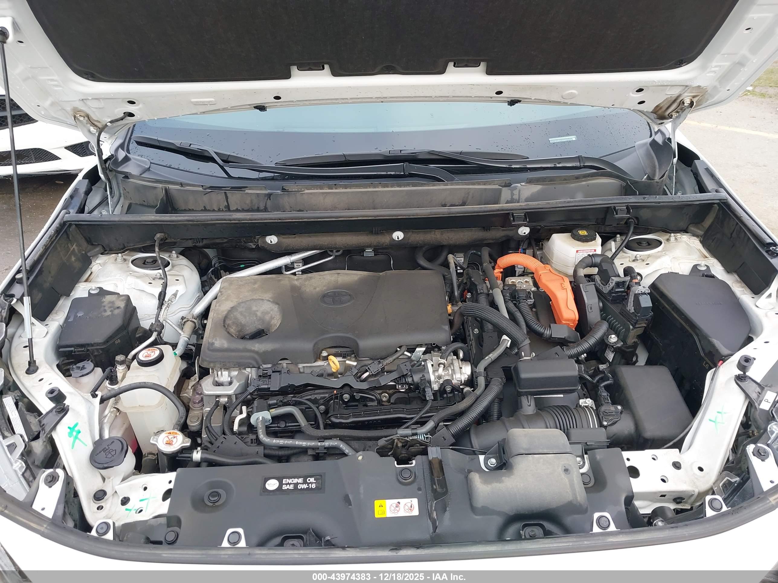 TOYOTA RAV4 image 10