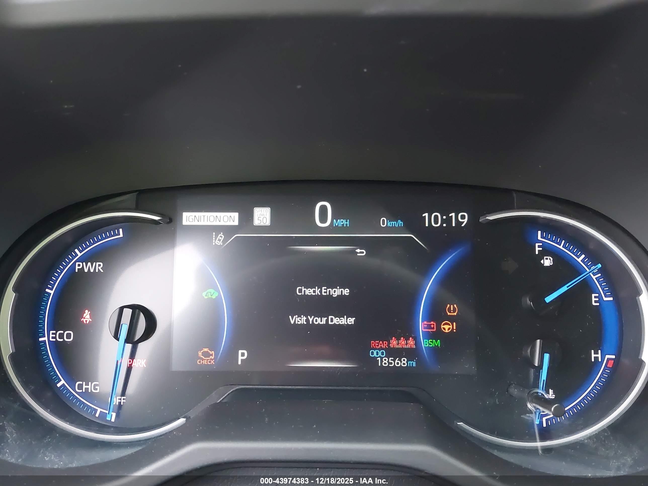 TOYOTA RAV4 image 7