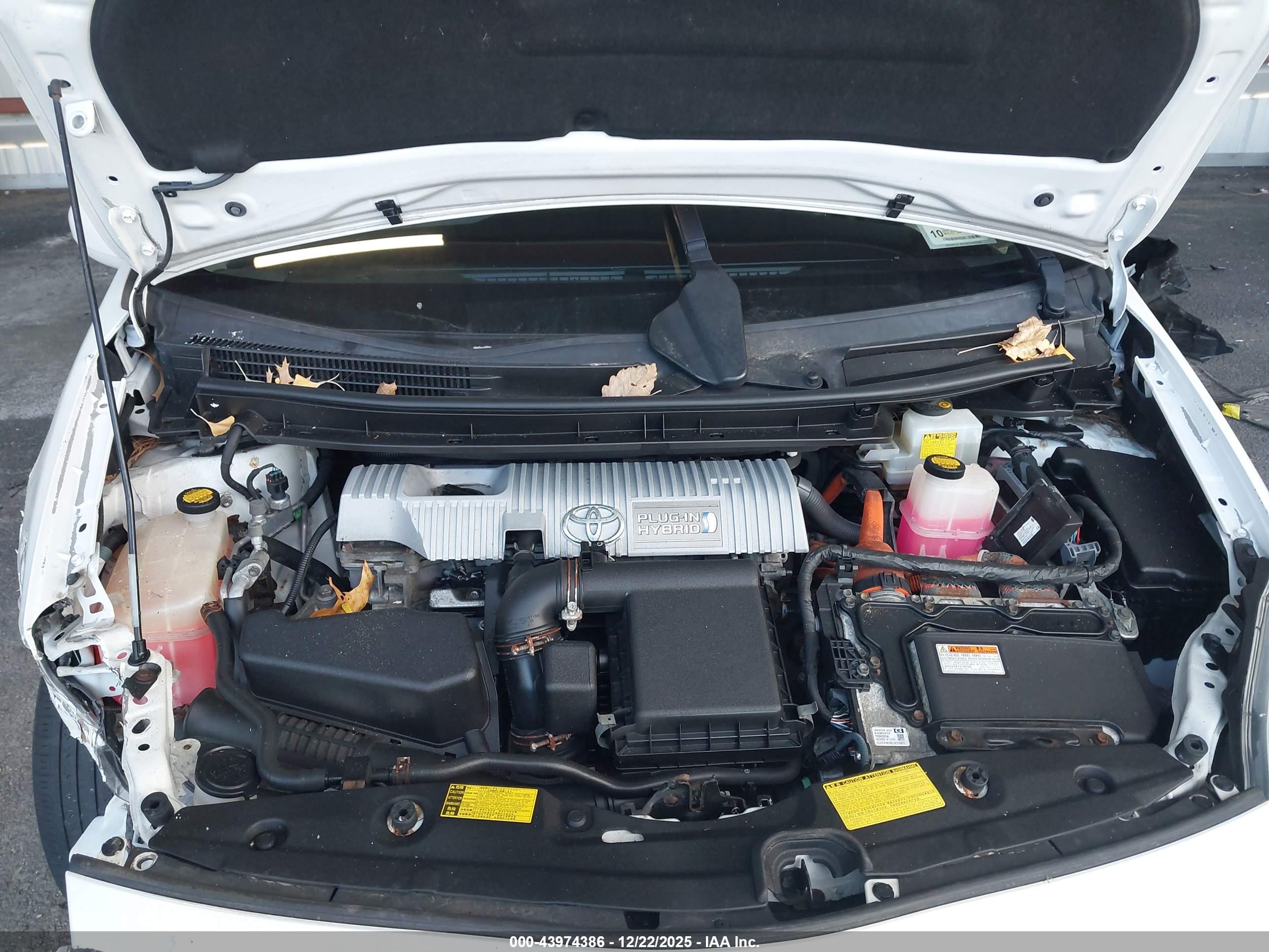 TOYOTA PRIUS image 10