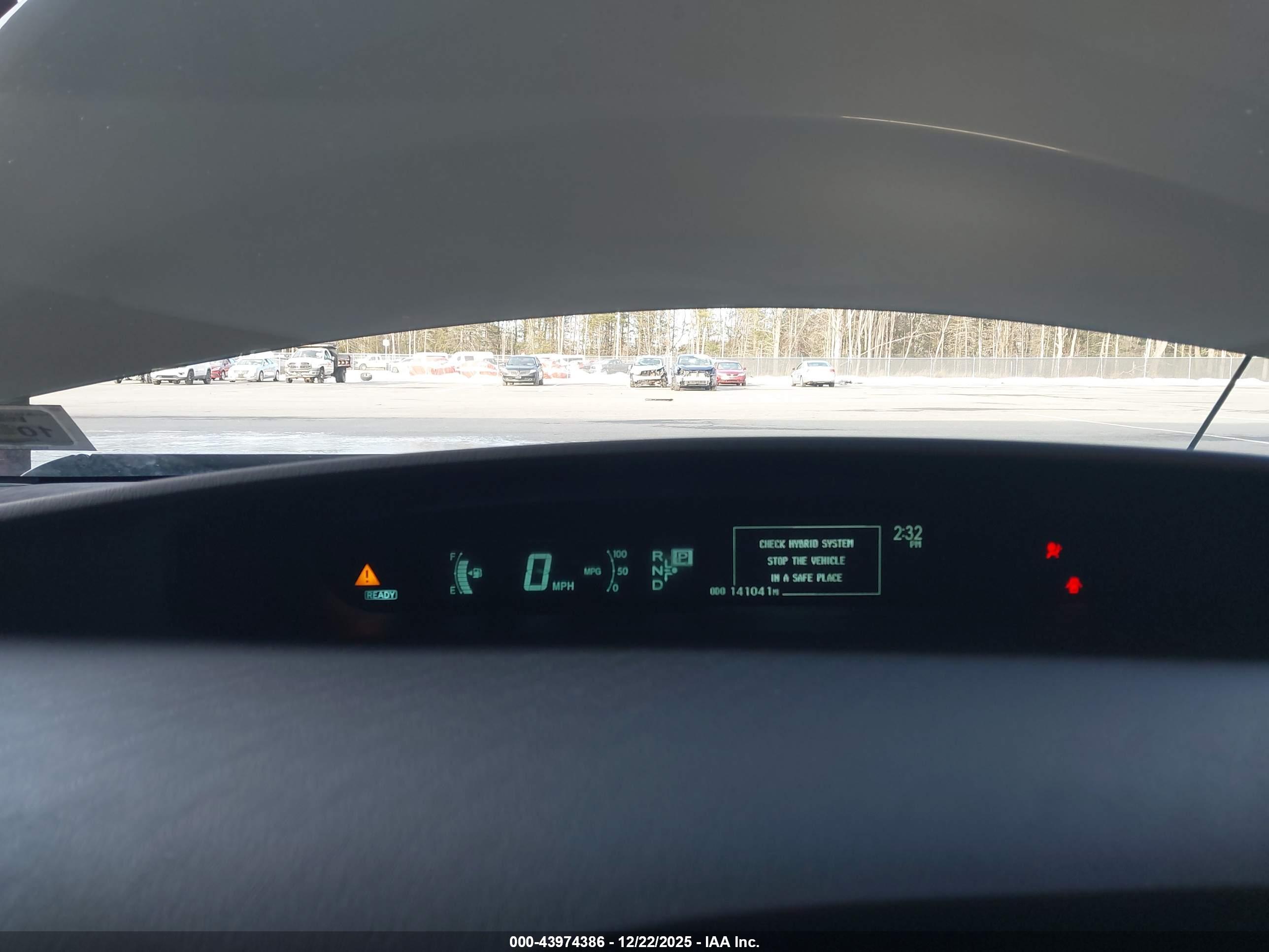 TOYOTA PRIUS image 7