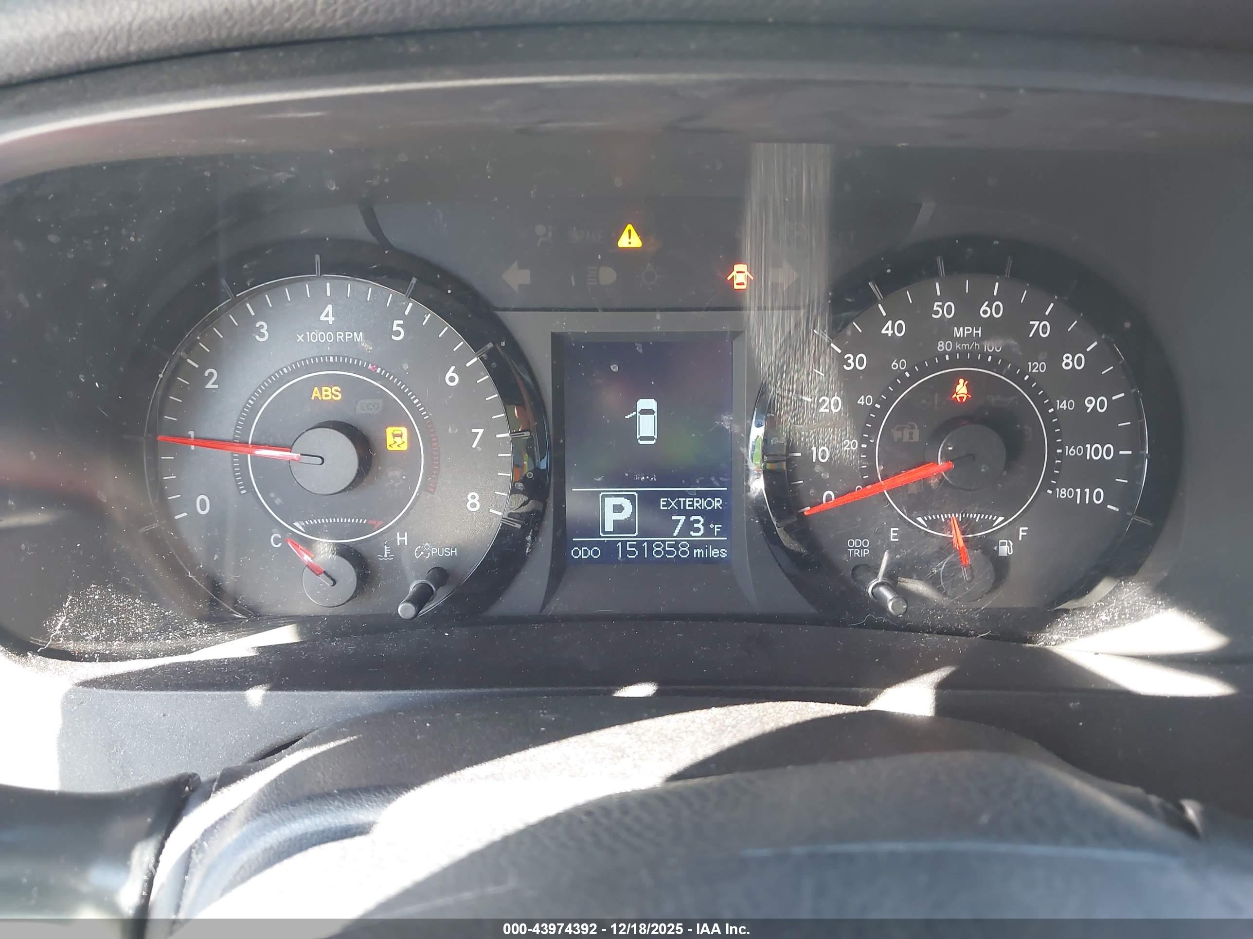 TOYOTA SIENNA image 7