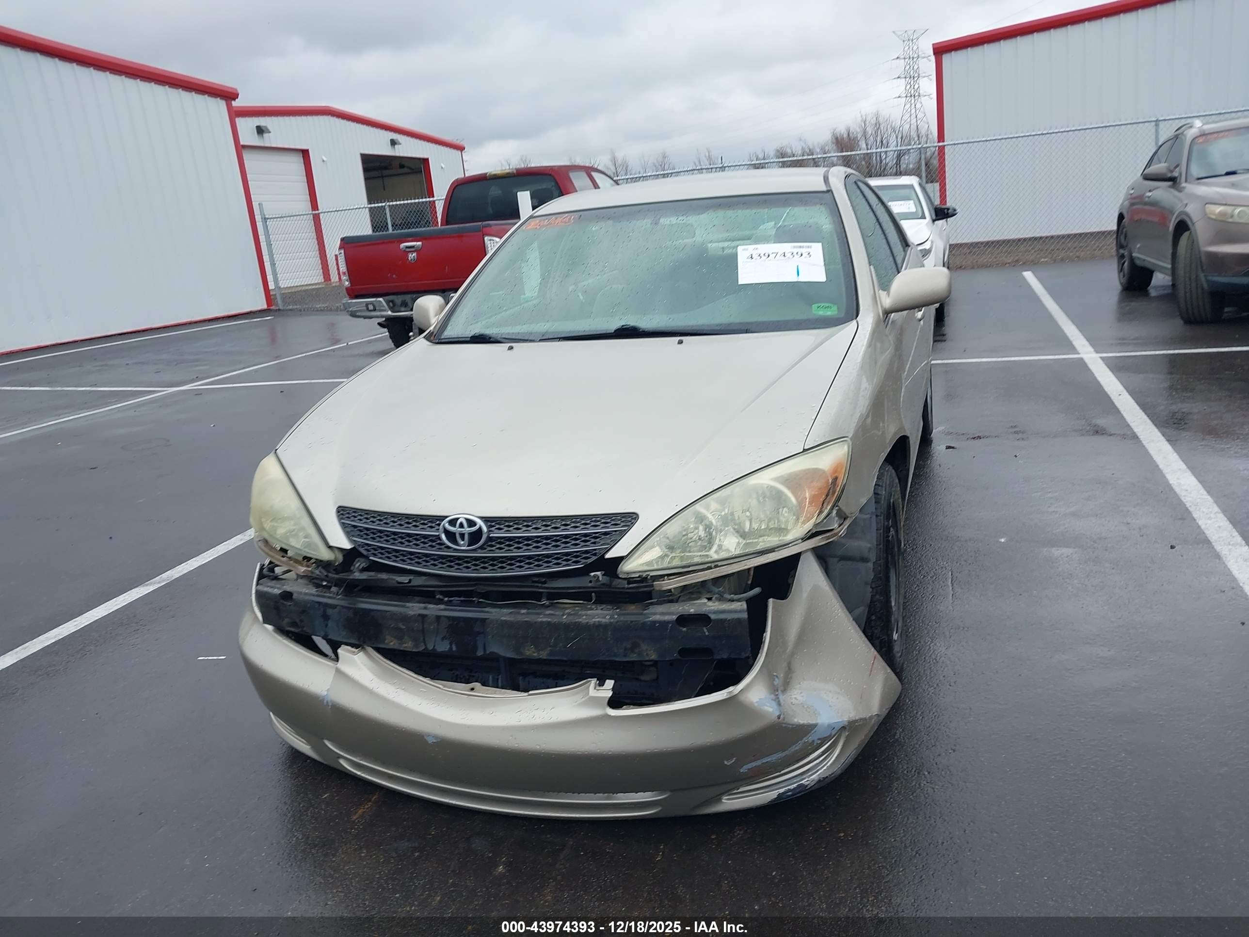 TOYOTA CAMRY image 6