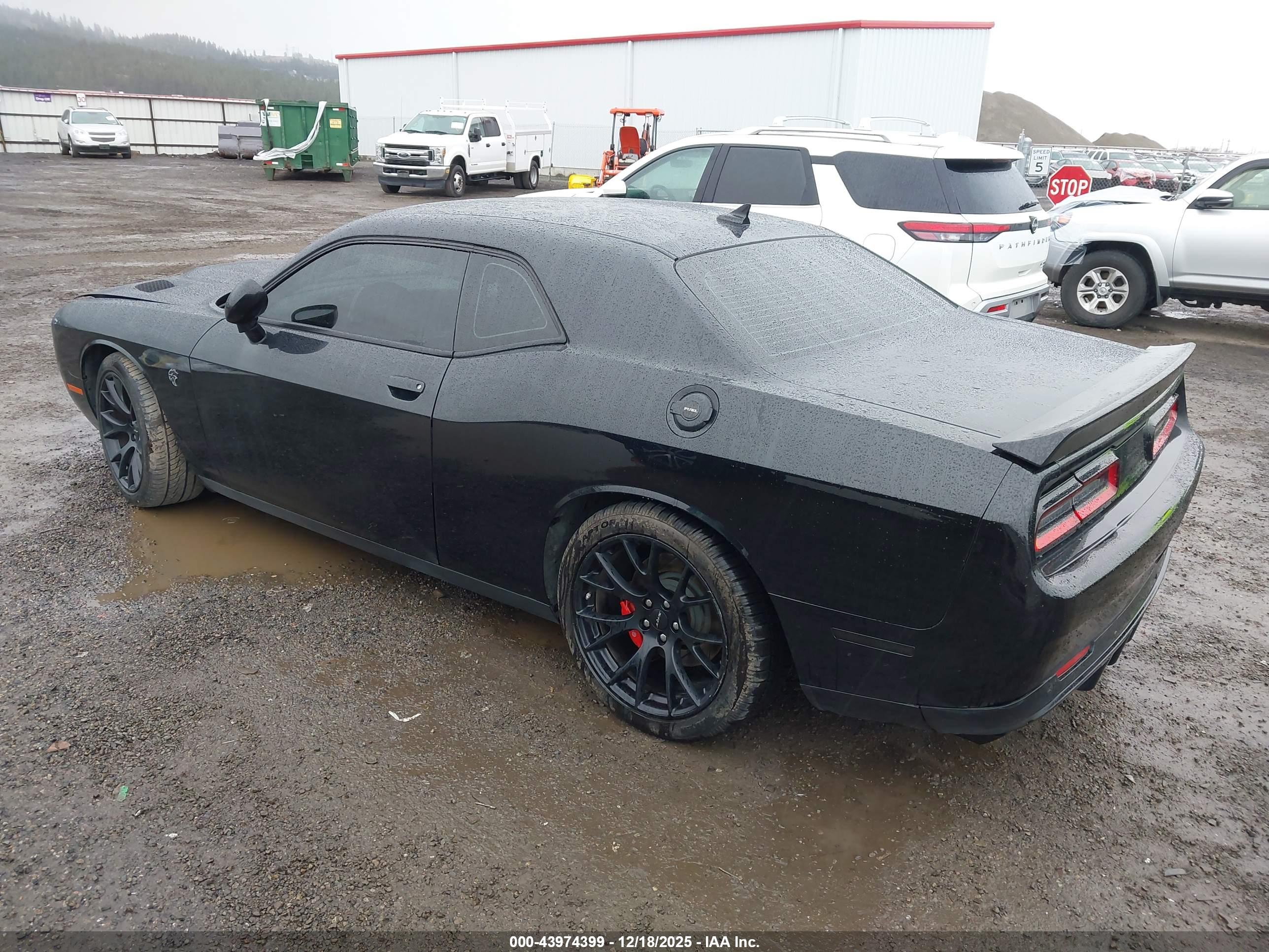 DODGE CHALLENGER image 3
