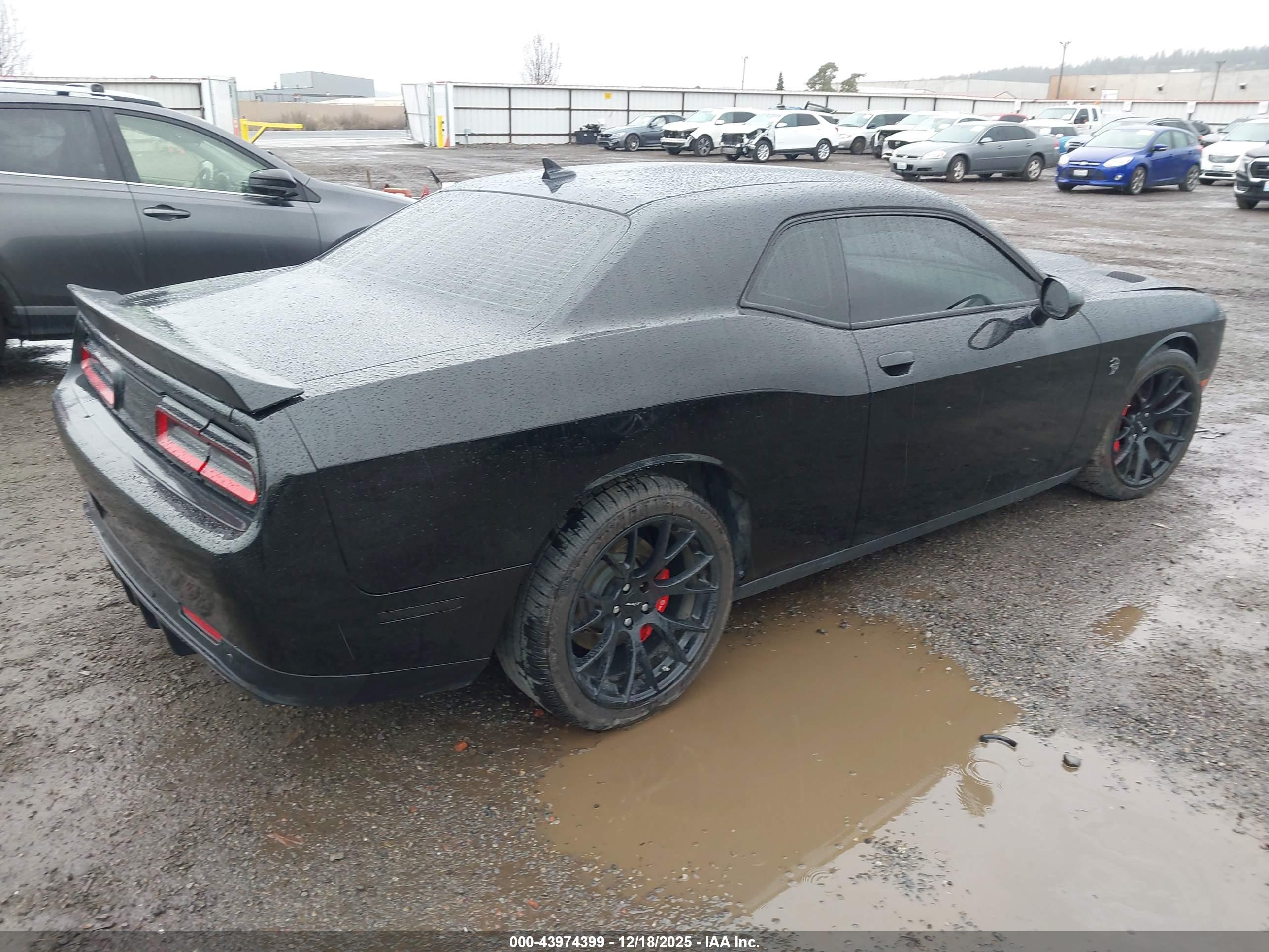 DODGE CHALLENGER image 4