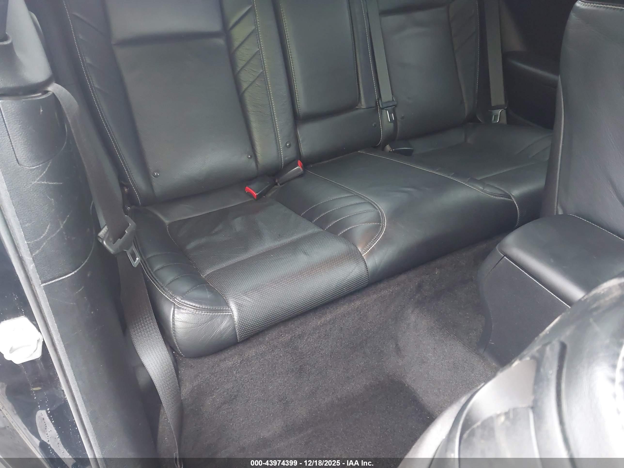 DODGE CHALLENGER image 8