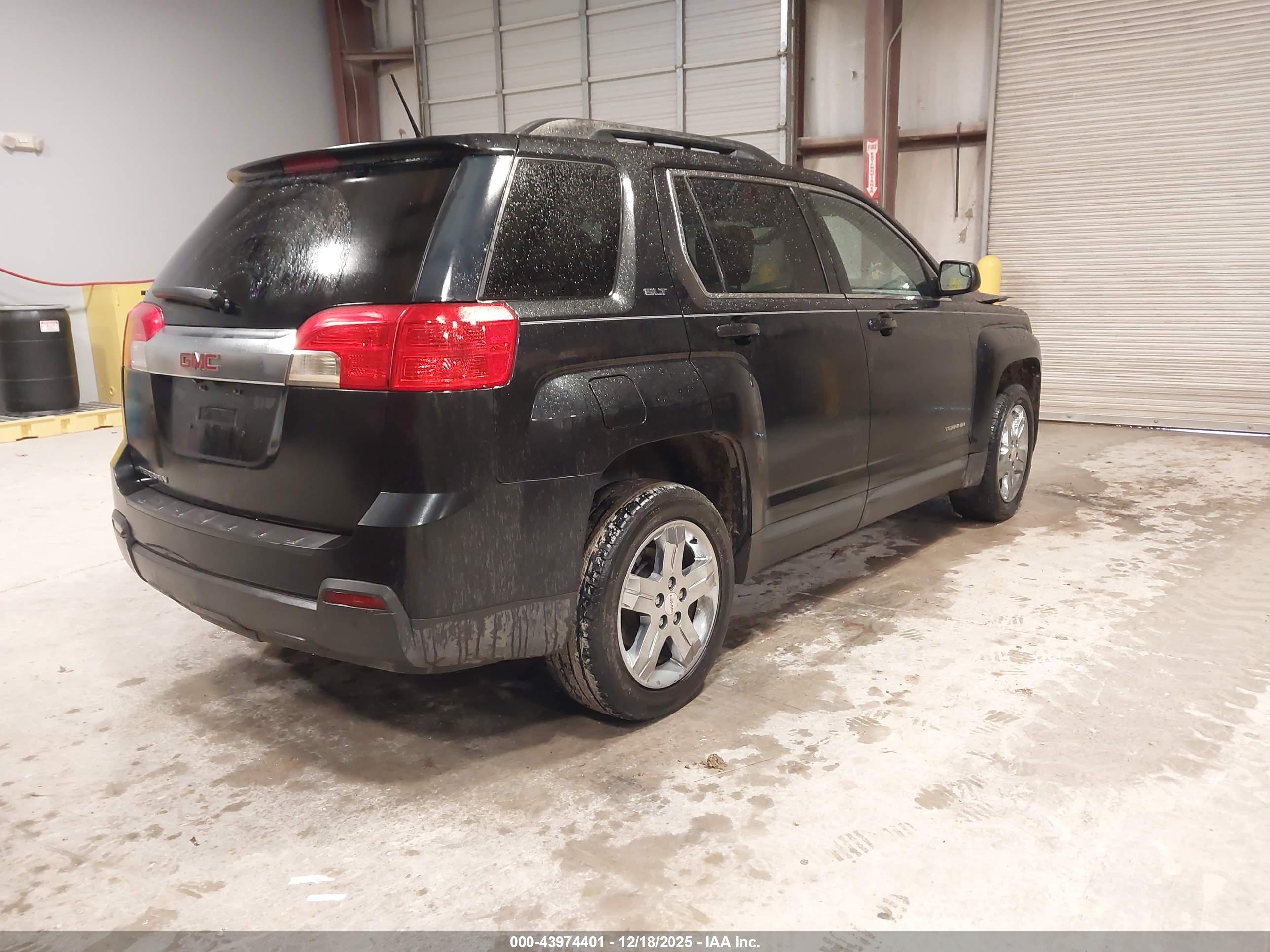 GMC TERRAIN image 4