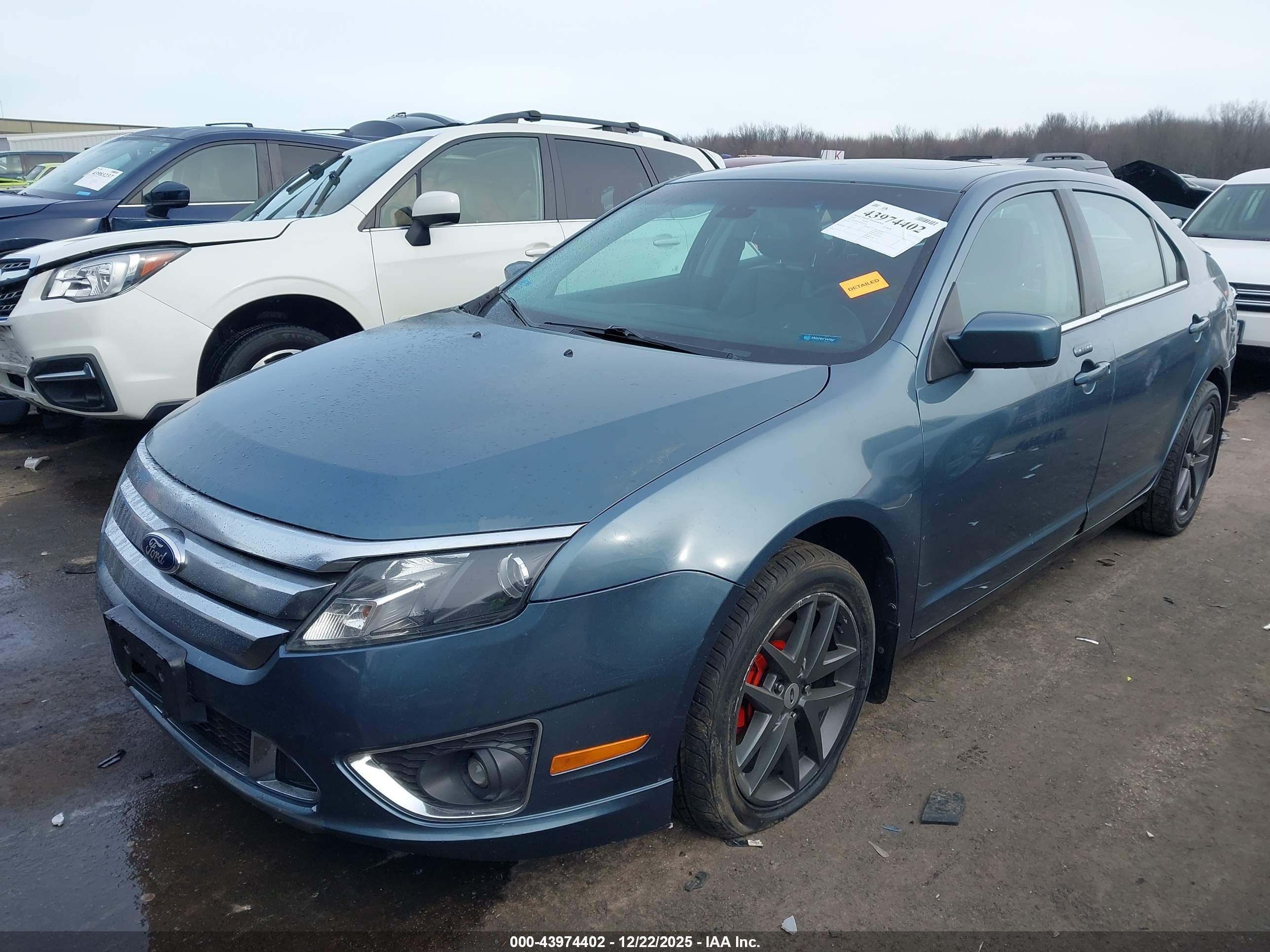 FORD FUSION image 2
