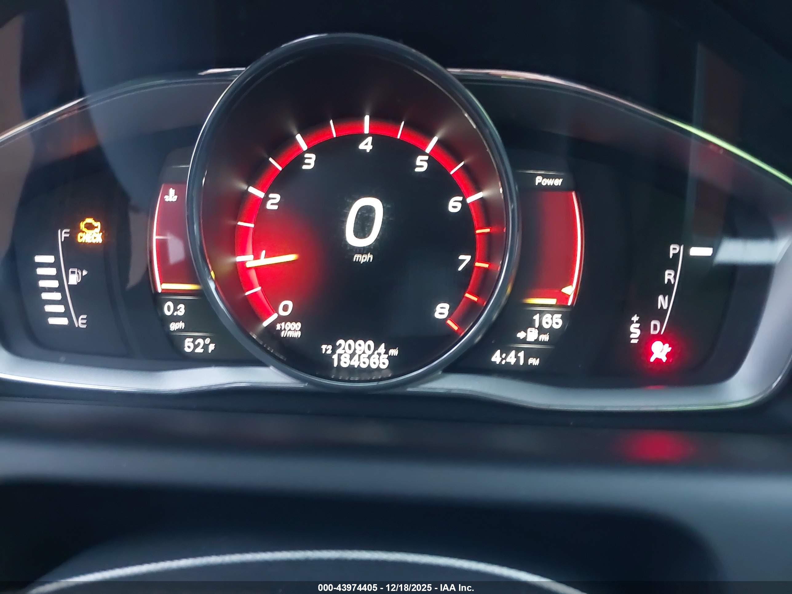 VOLVO XC60 image 7