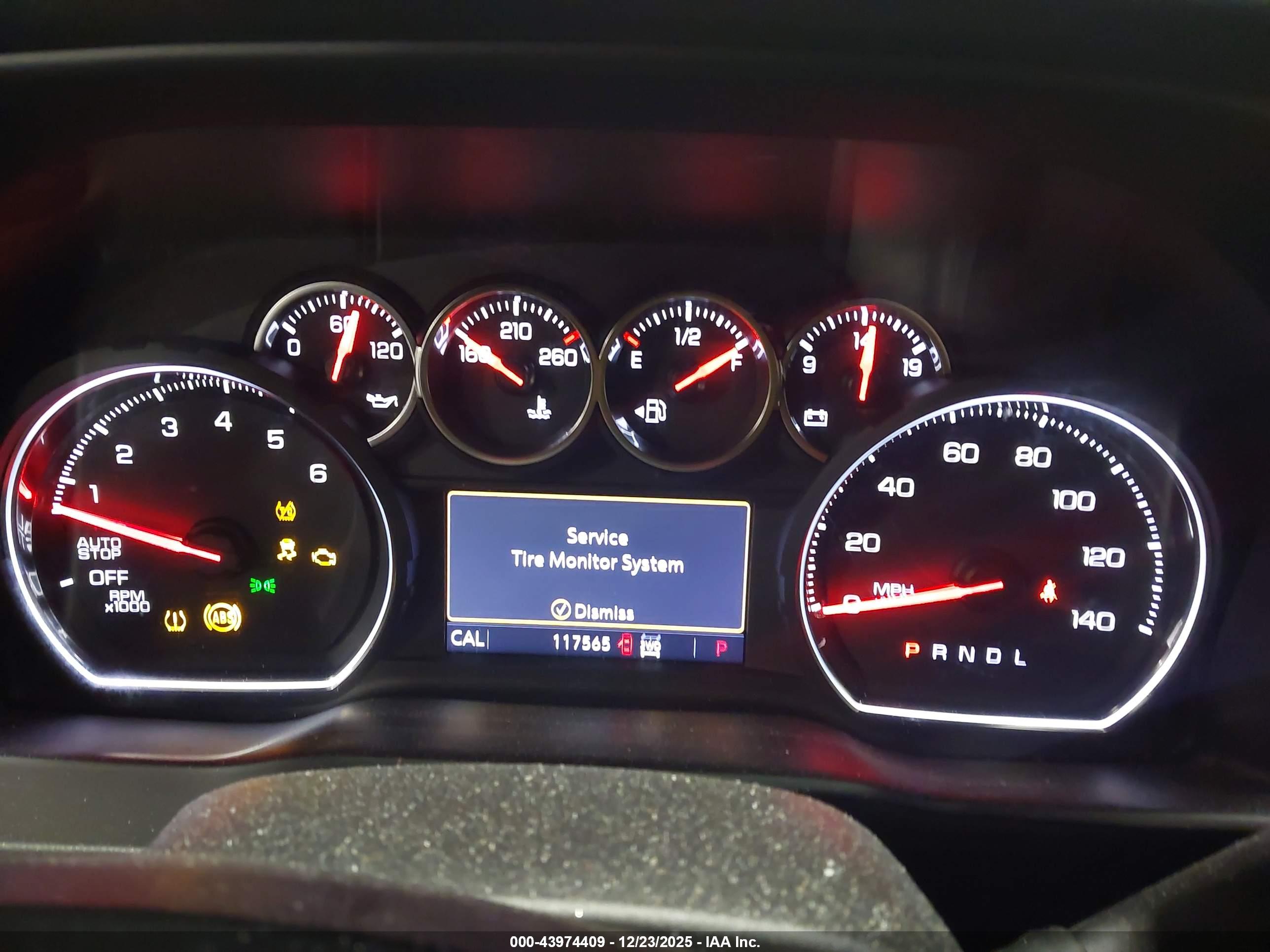 CHEVROLET SILVERADO image 7