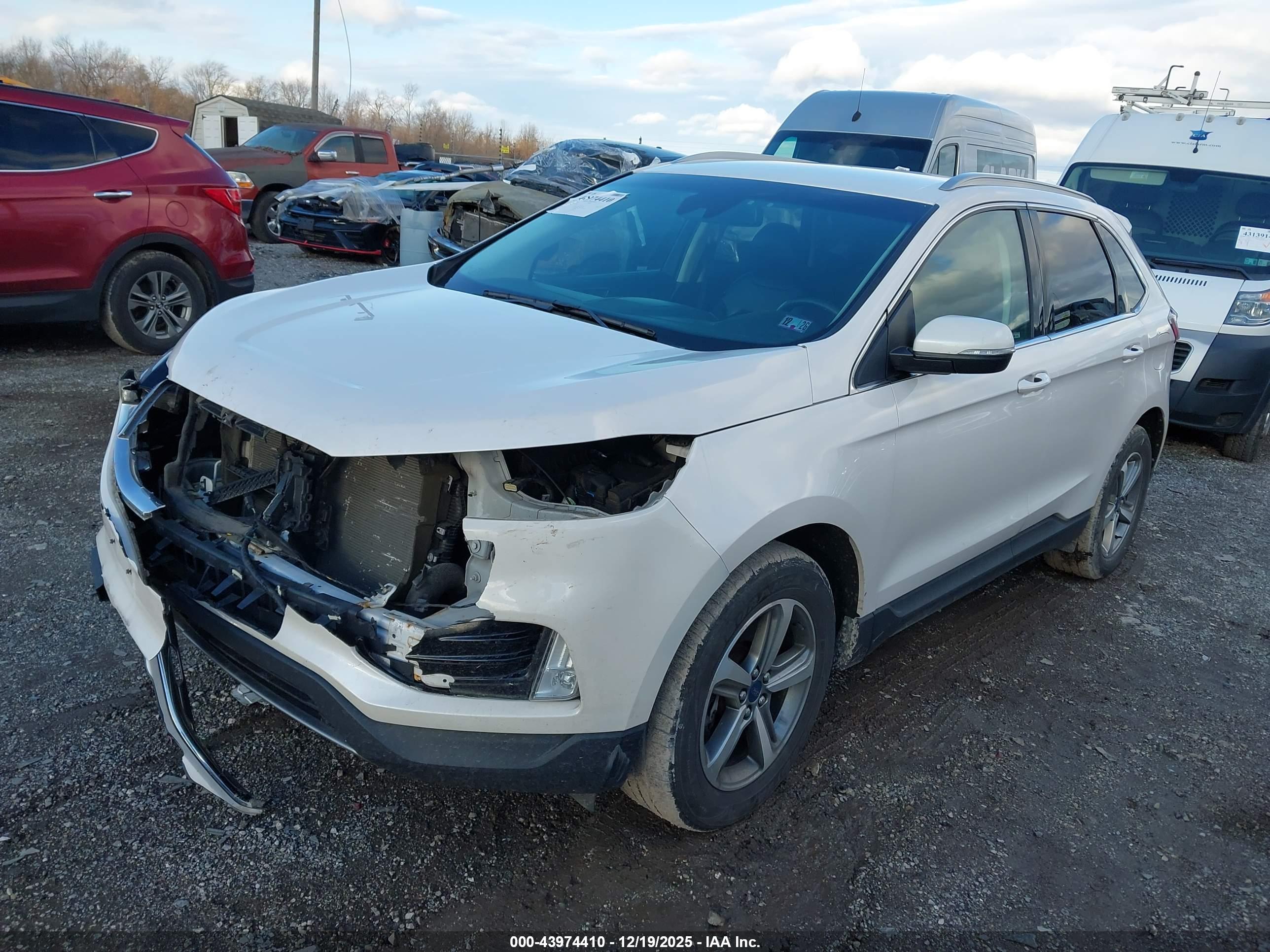 FORD EDGE image 2