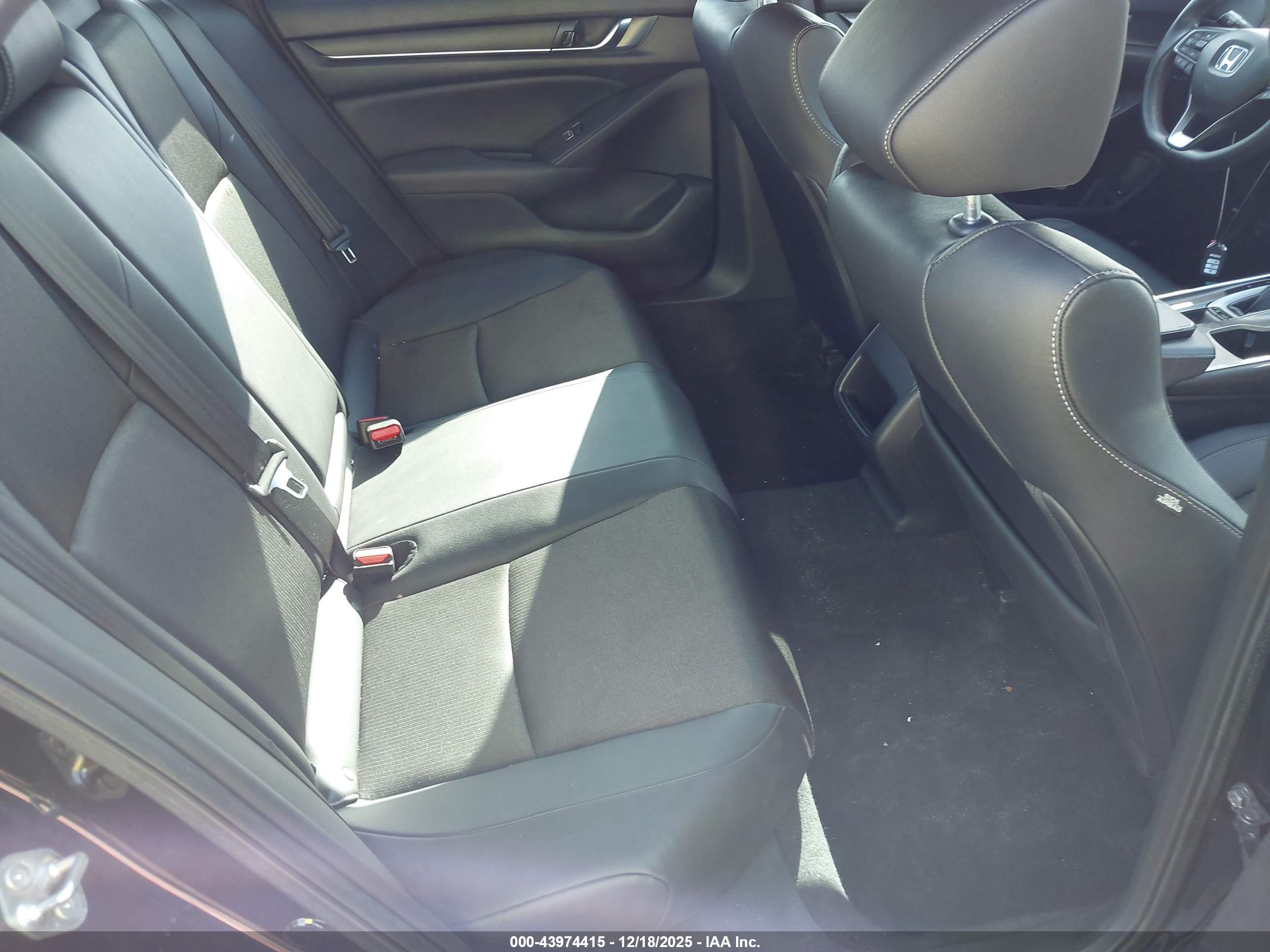 HONDA ACCORD image 8