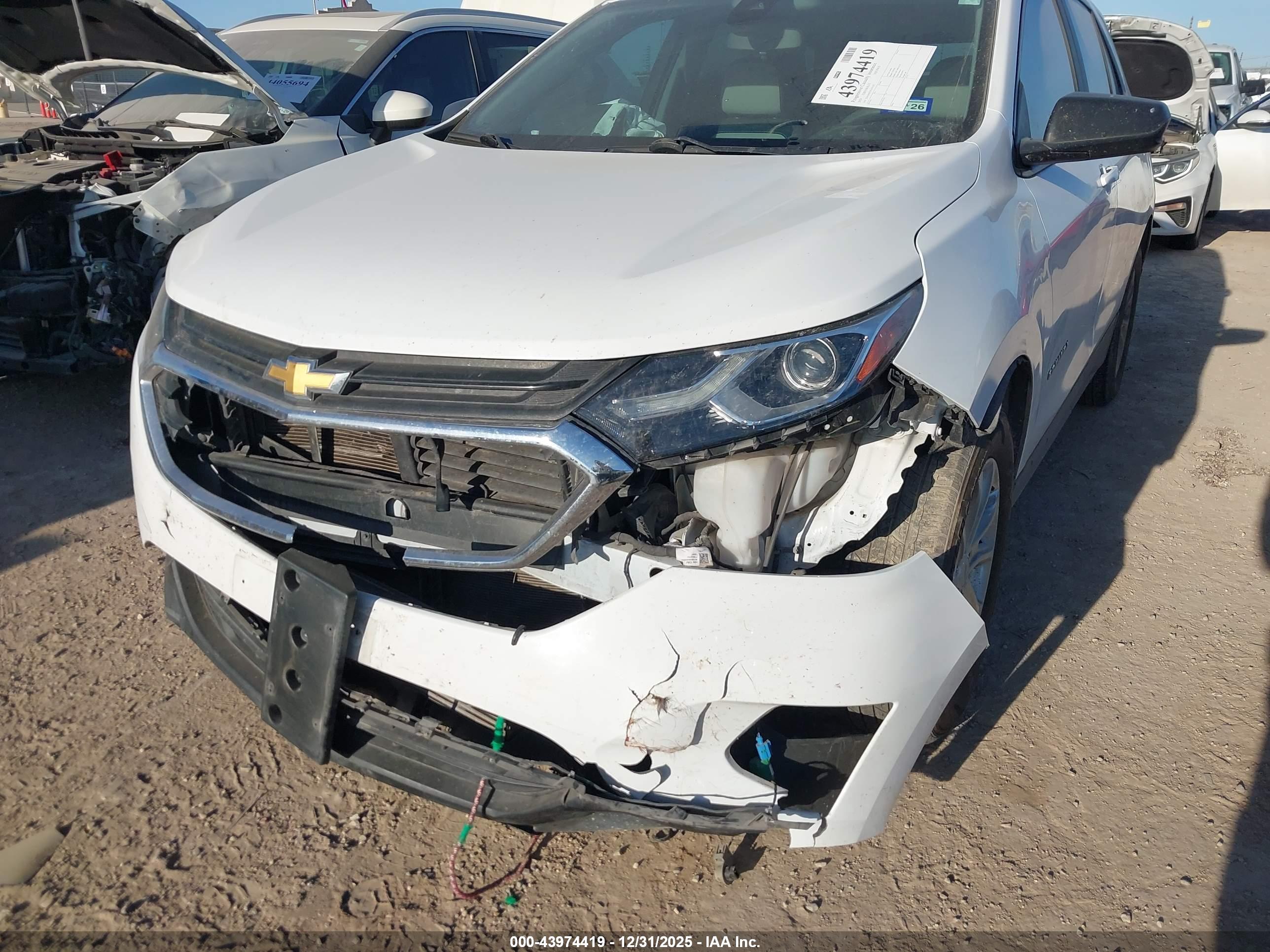 CHEVROLET EQUINOX image 6