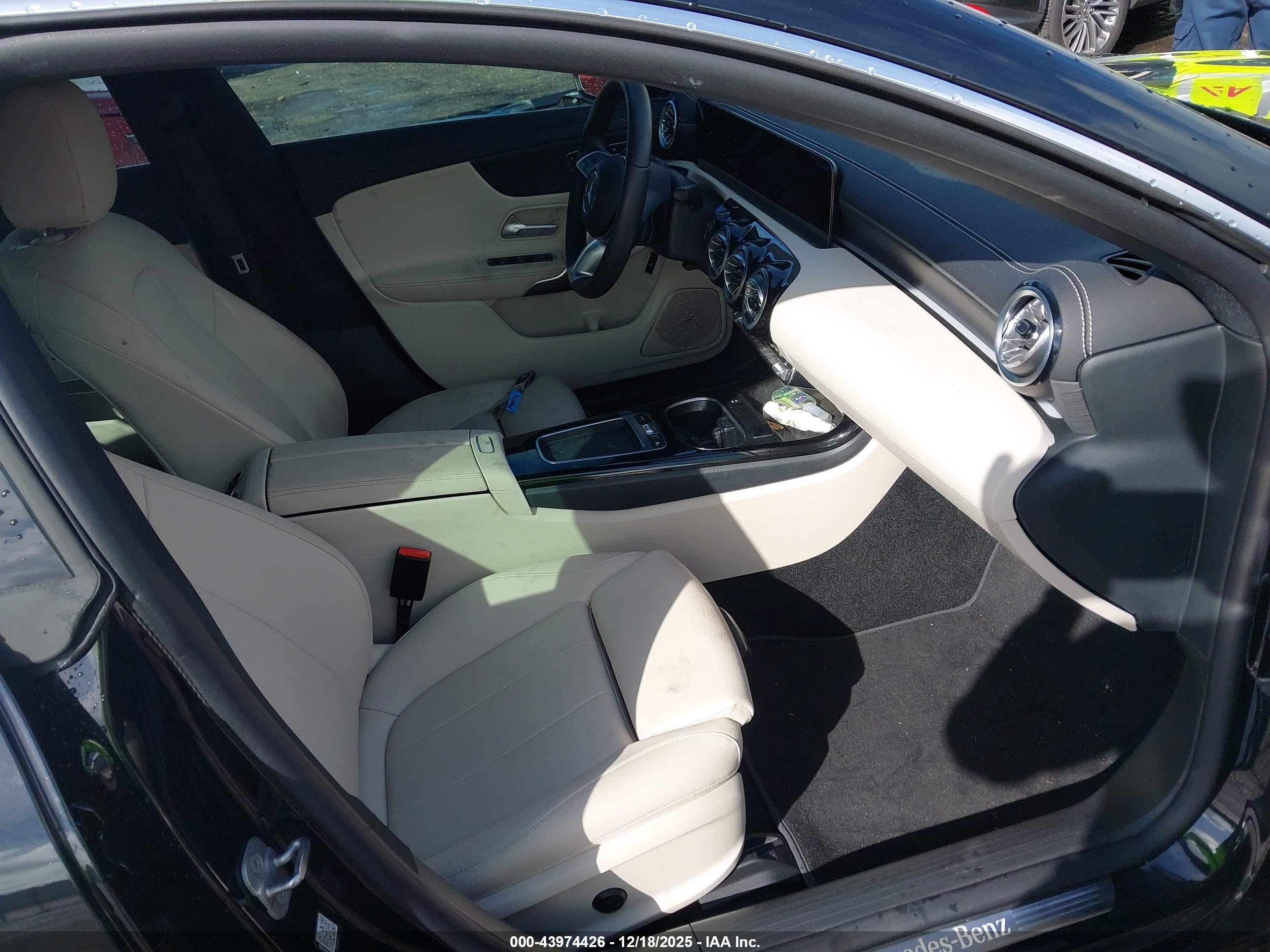 MERCEDES-BENZ CLA image 5